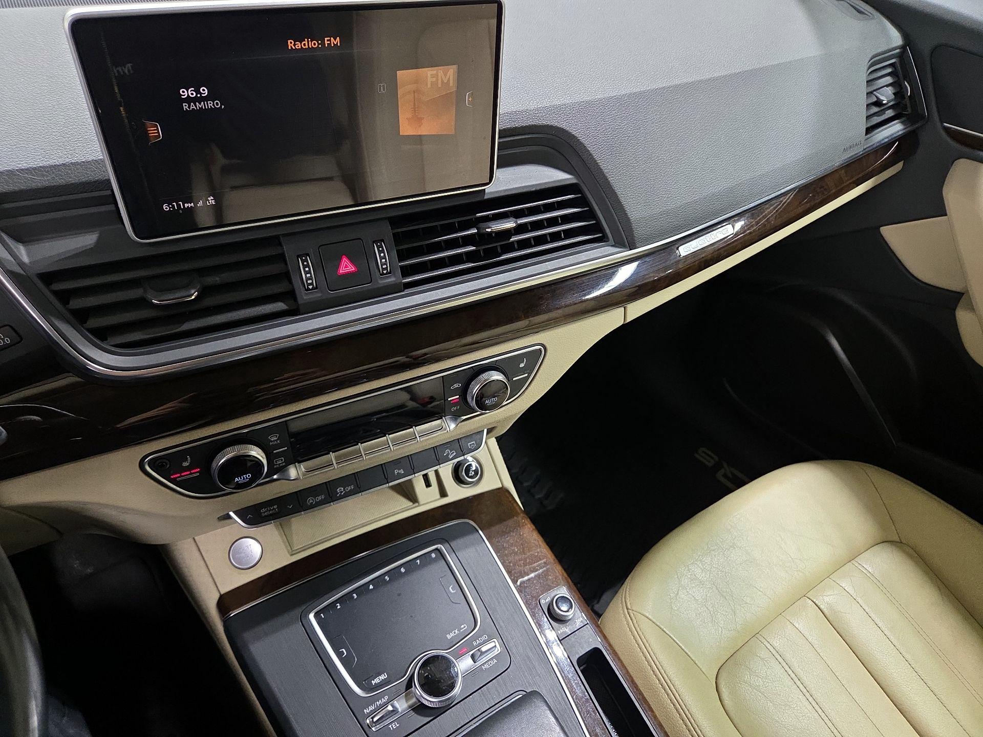 Thumbnail: 2020 Audi Q5 - 16
