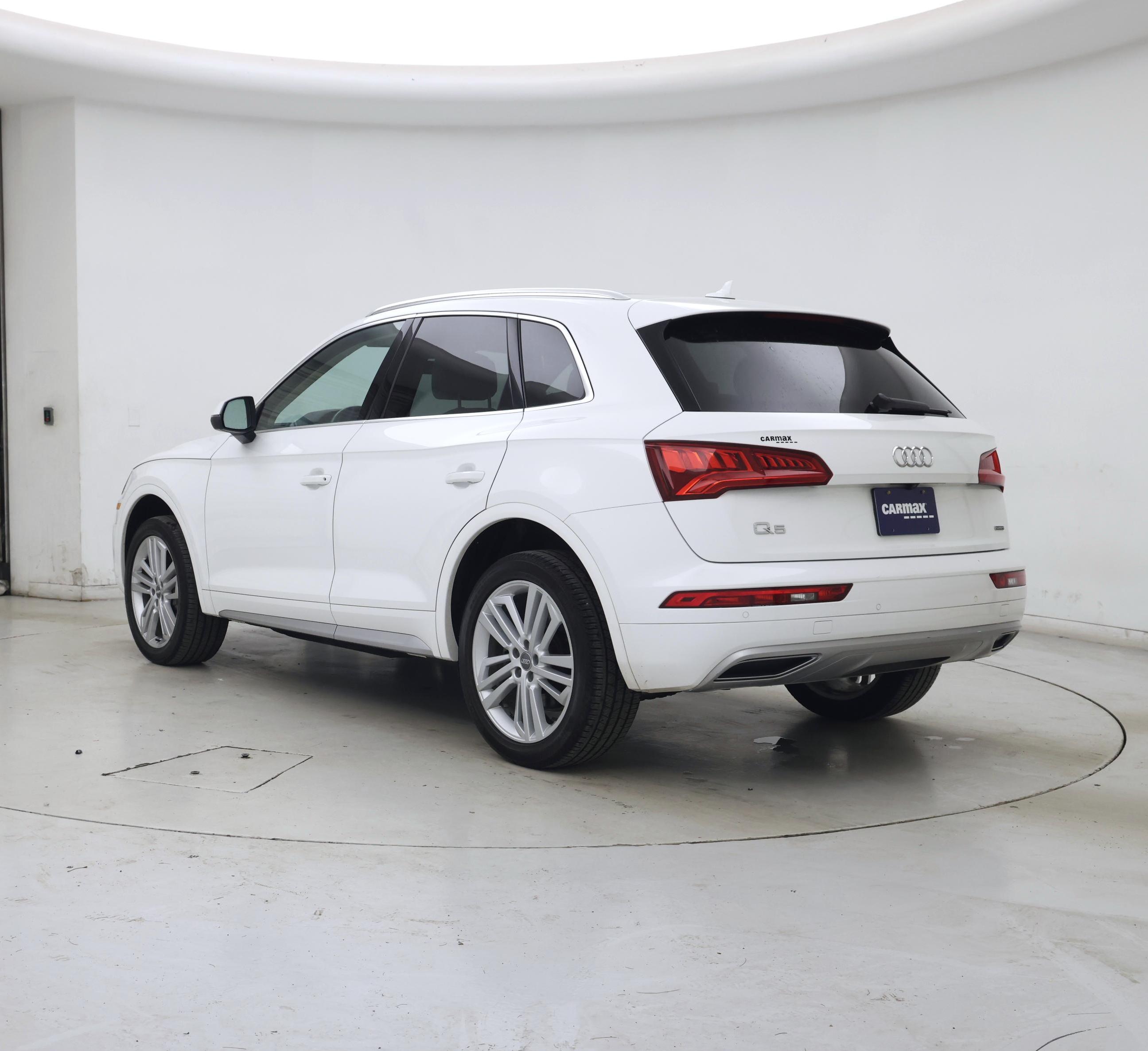 Thumbnail: 2020 Audi Q5 - 2