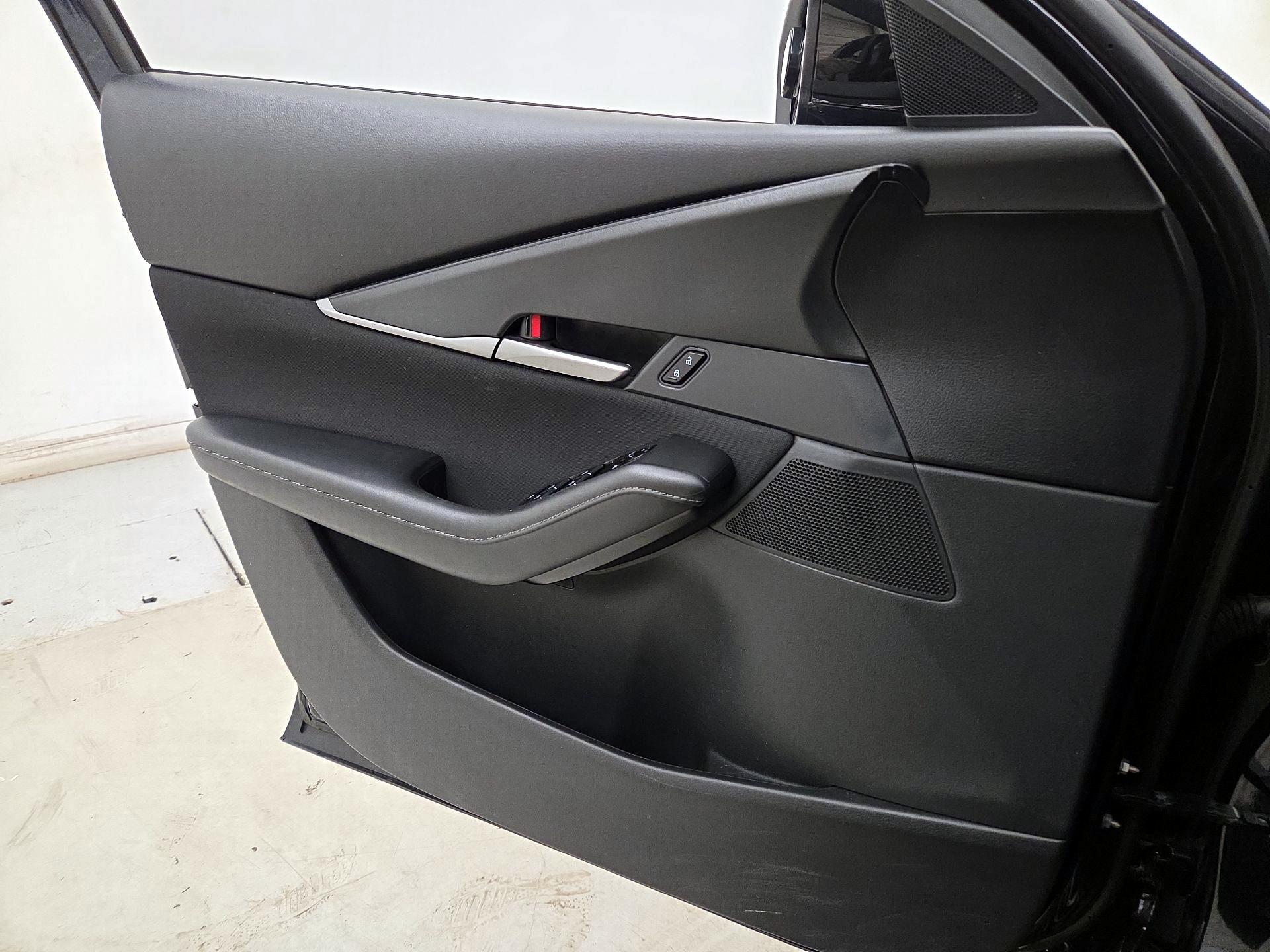 Thumbnail: 2023 Mazda CX-30 - 12