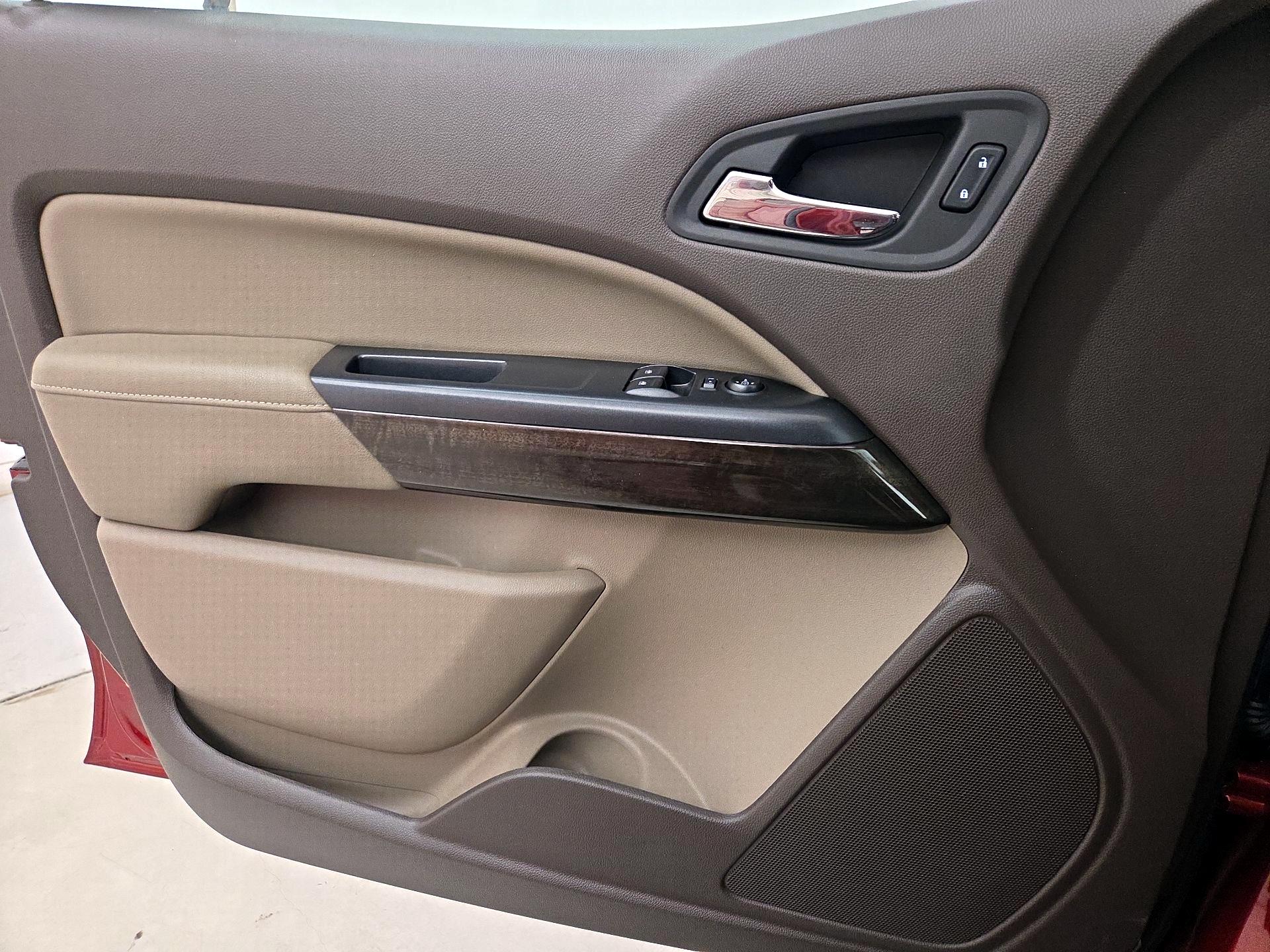 Thumbnail: 2016 GMC Canyon - 12