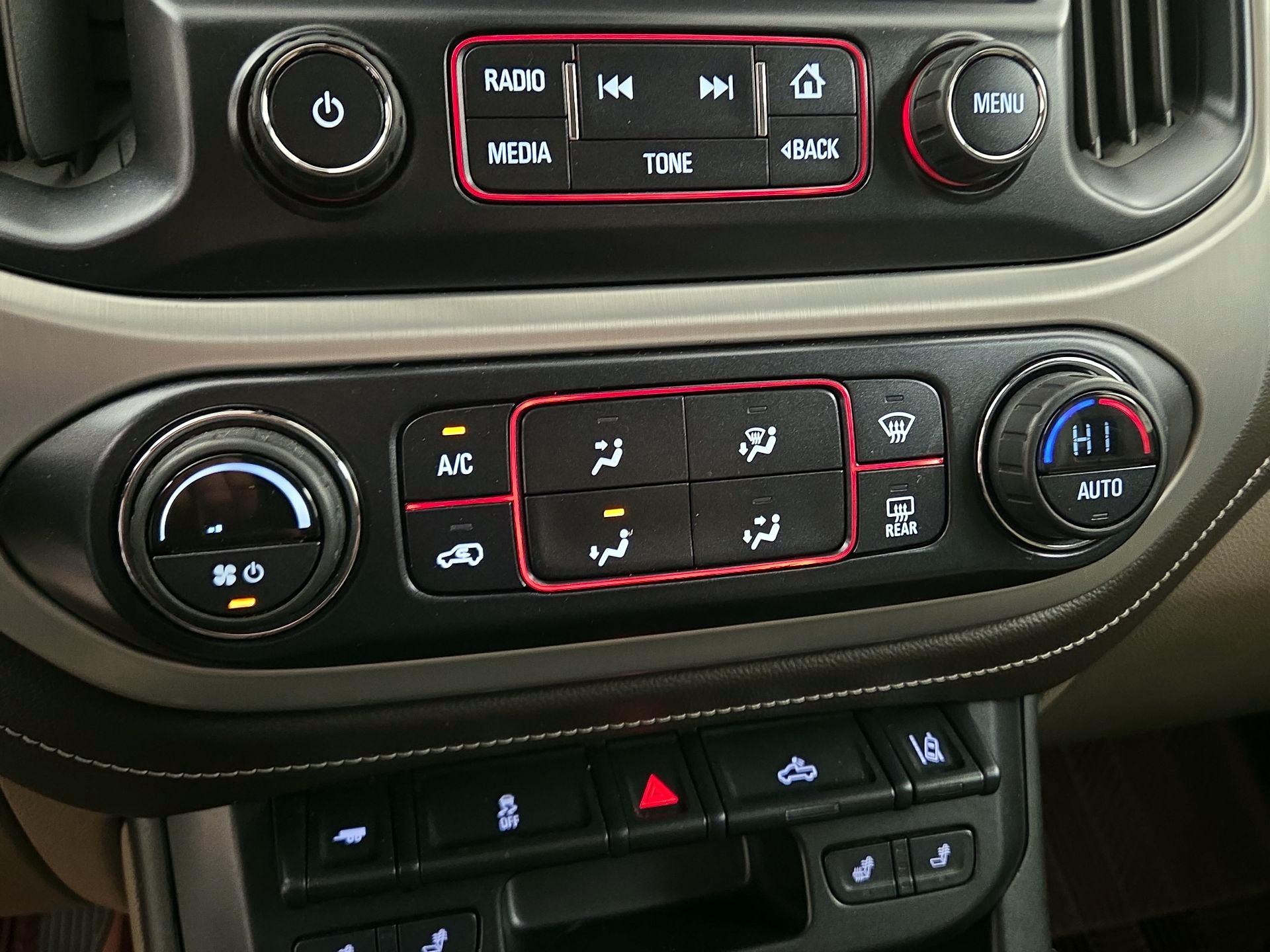 Thumbnail: 2016 GMC Canyon - 16