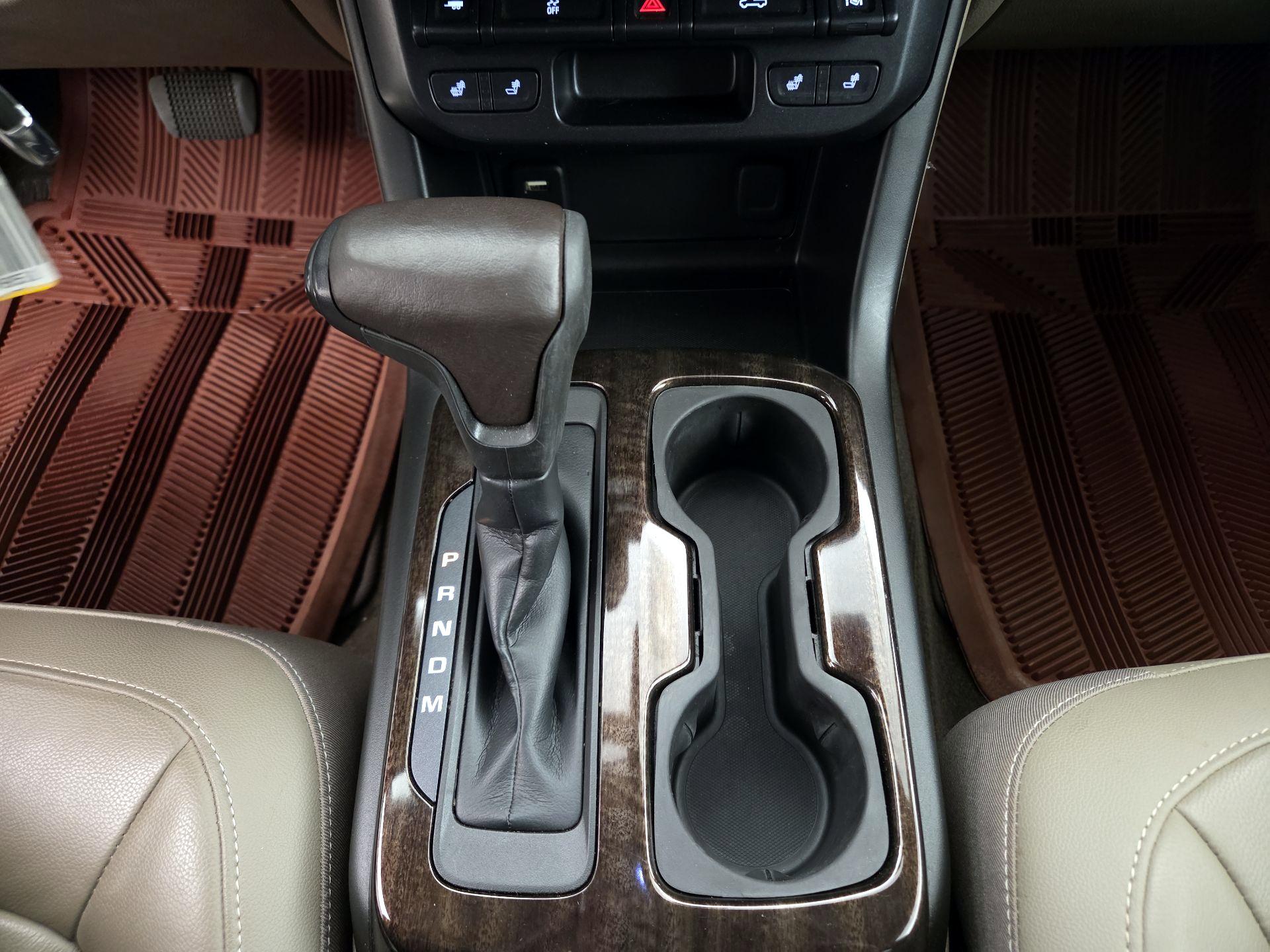 Thumbnail: 2016 GMC Canyon - 17