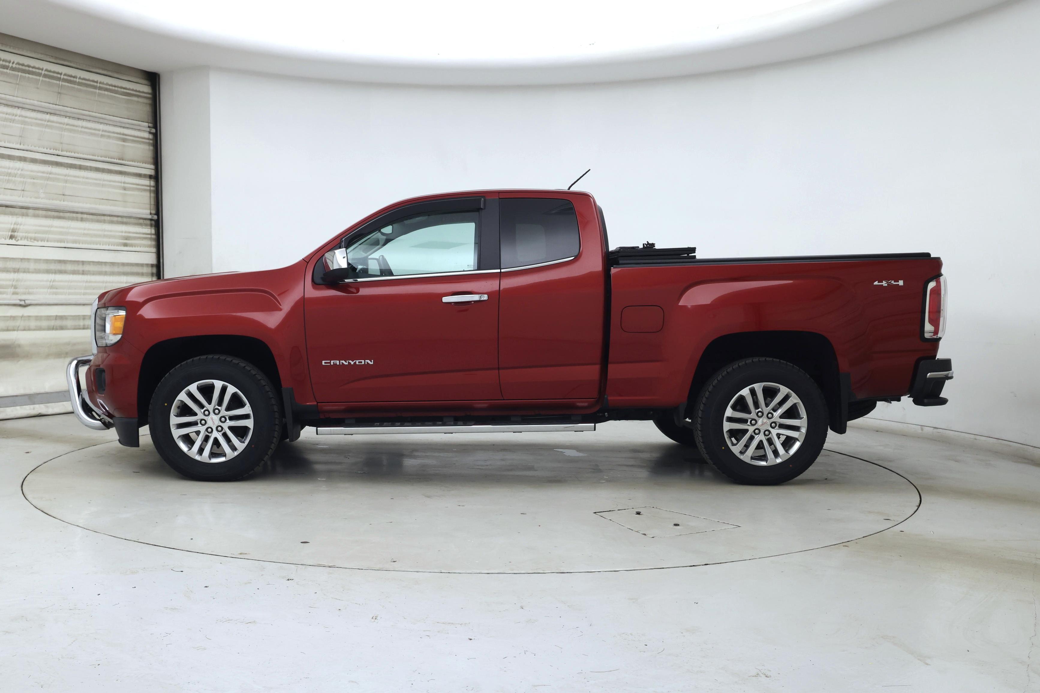 Thumbnail: 2016 GMC Canyon - 3