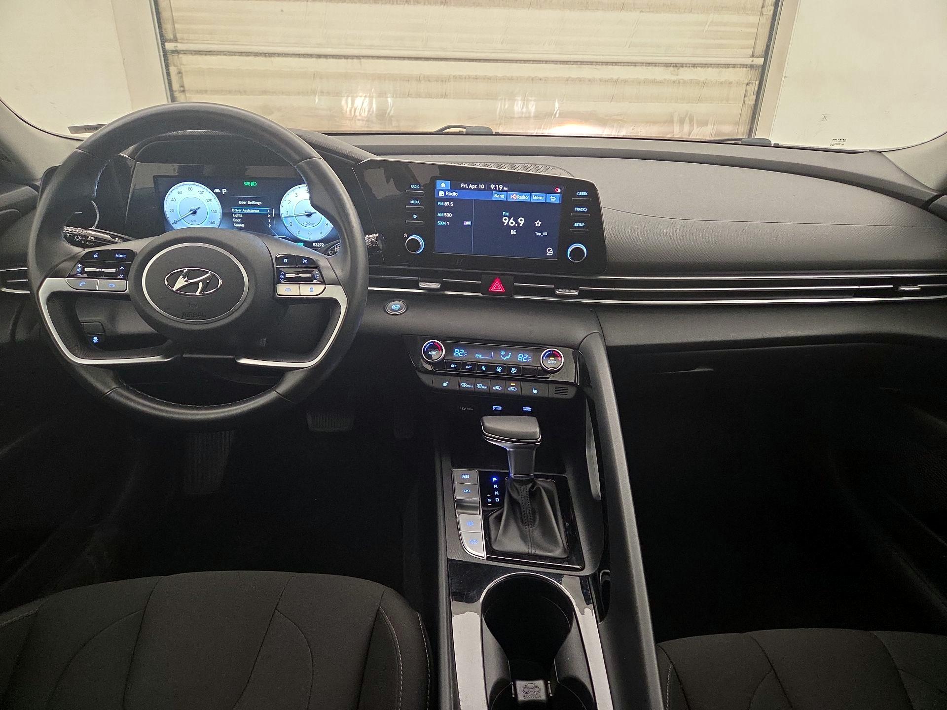 Thumbnail: 2021 Hyundai Elantra - 9