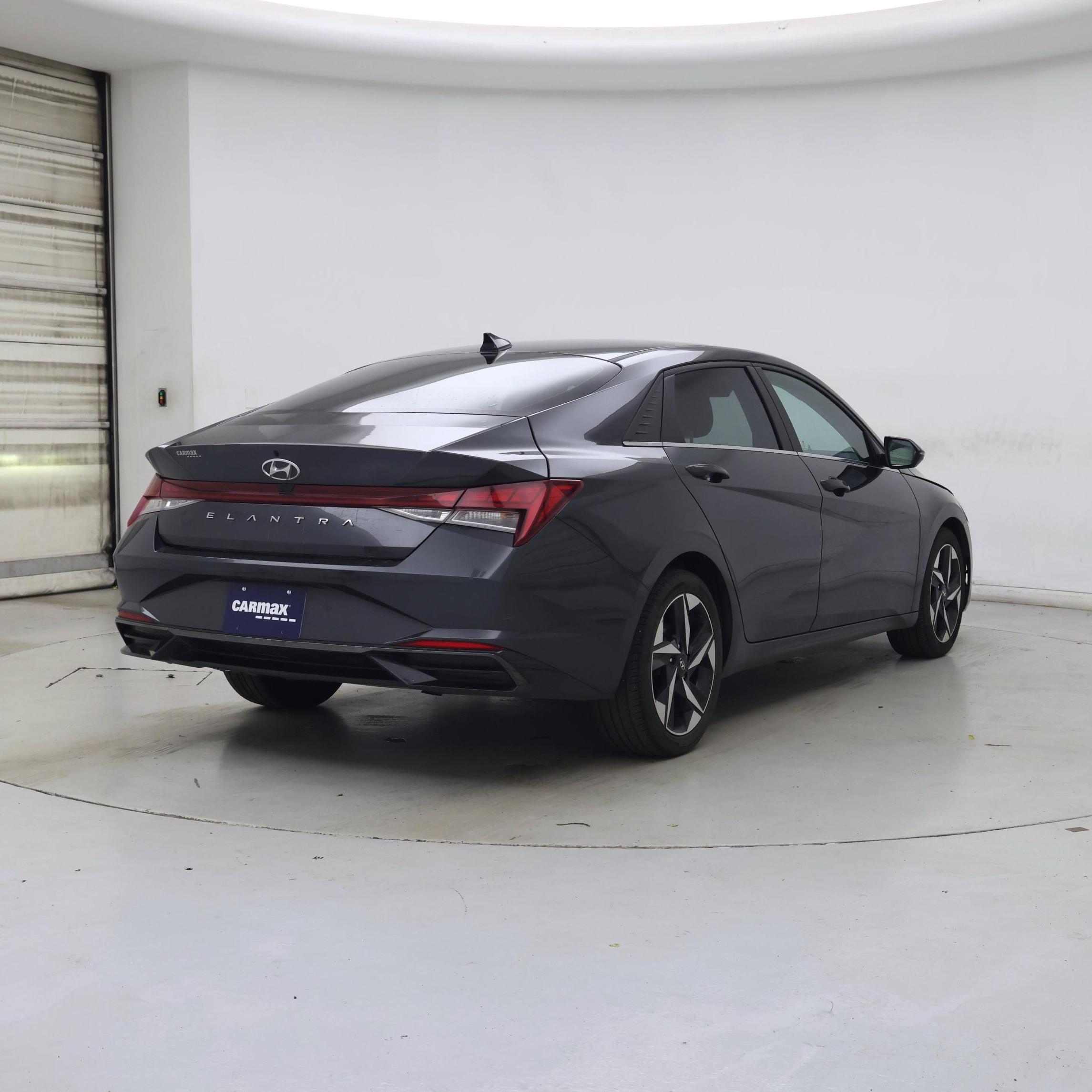 Thumbnail: 2021 Hyundai Elantra - 8