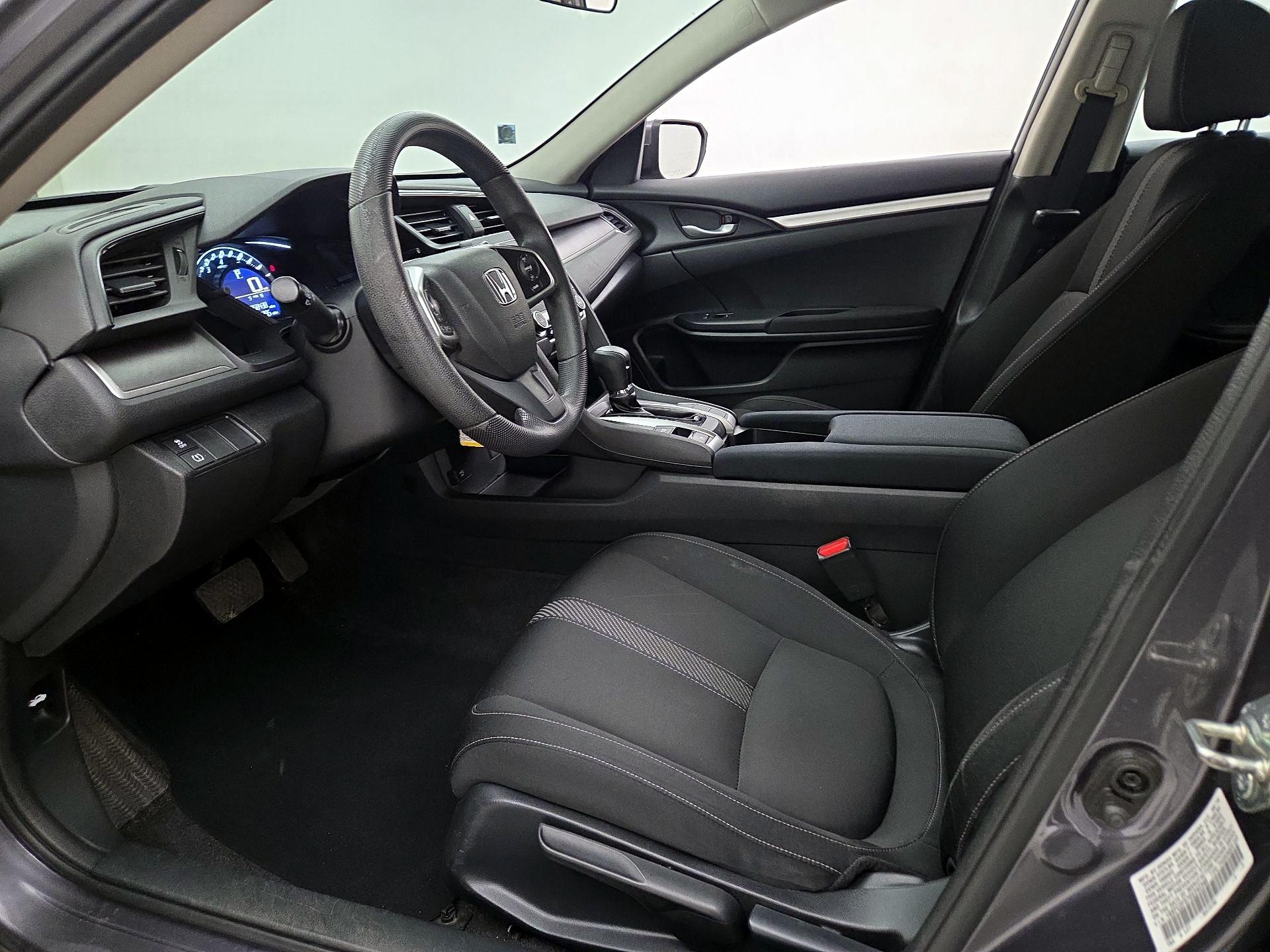 Thumbnail: 2016 Honda Civic - 11