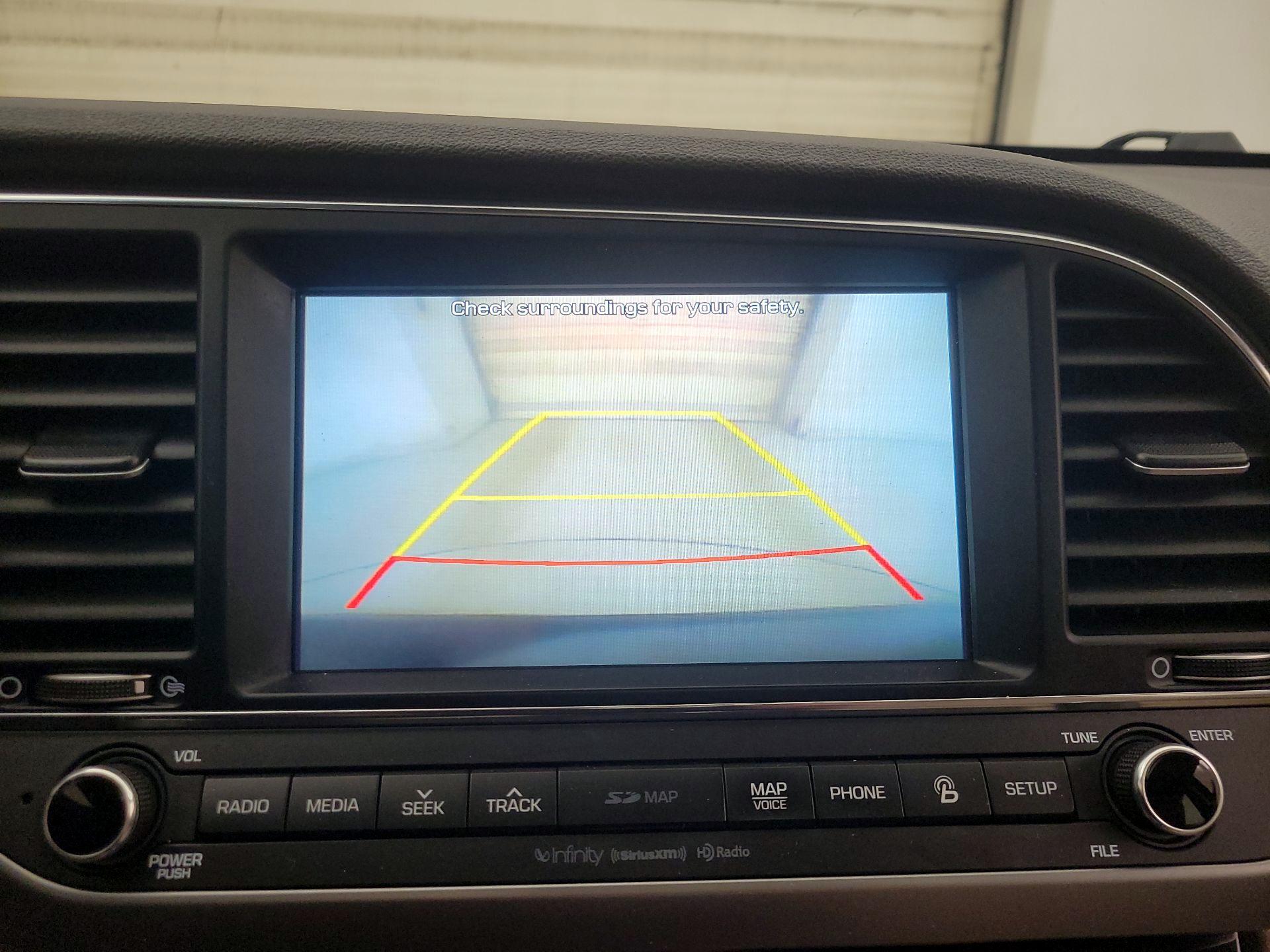 Thumbnail: 2017 Hyundai Elantra - 14