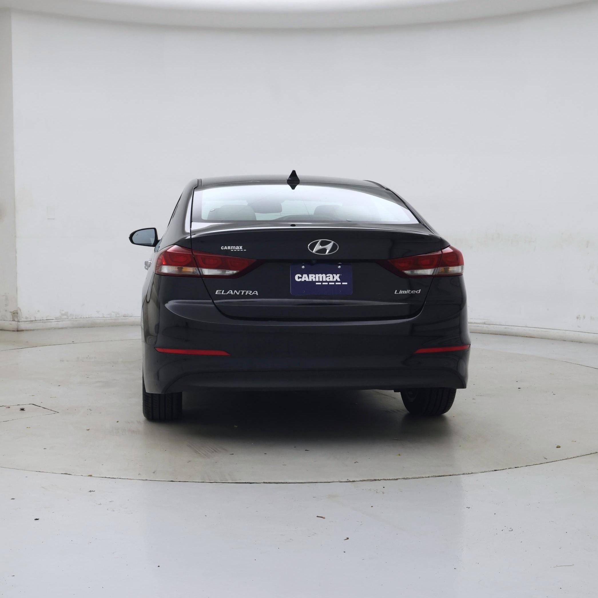 Thumbnail: 2017 Hyundai Elantra - 6