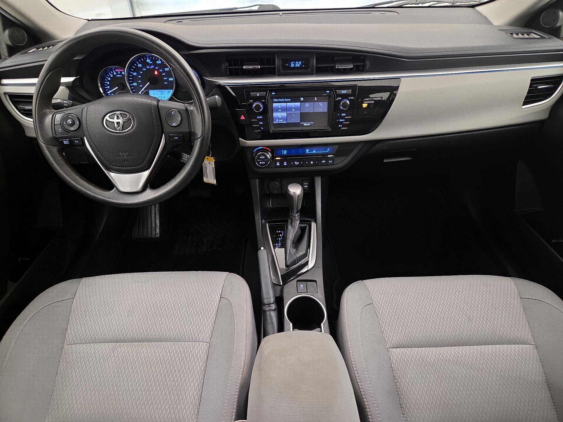 Thumbnail: 2014 Toyota Corolla - 9