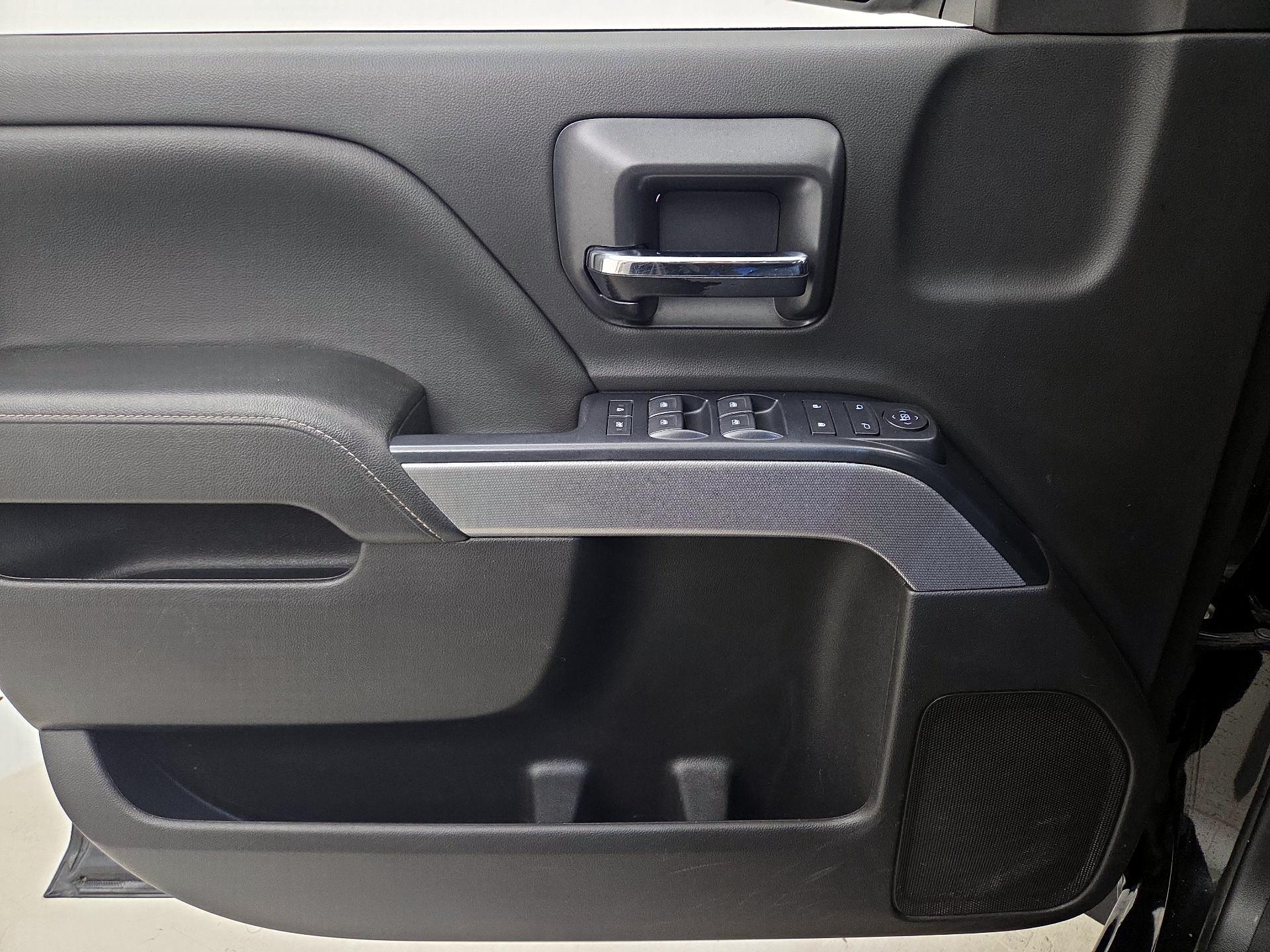 Thumbnail: 2019 Chevrolet Silverado 1500 - 12