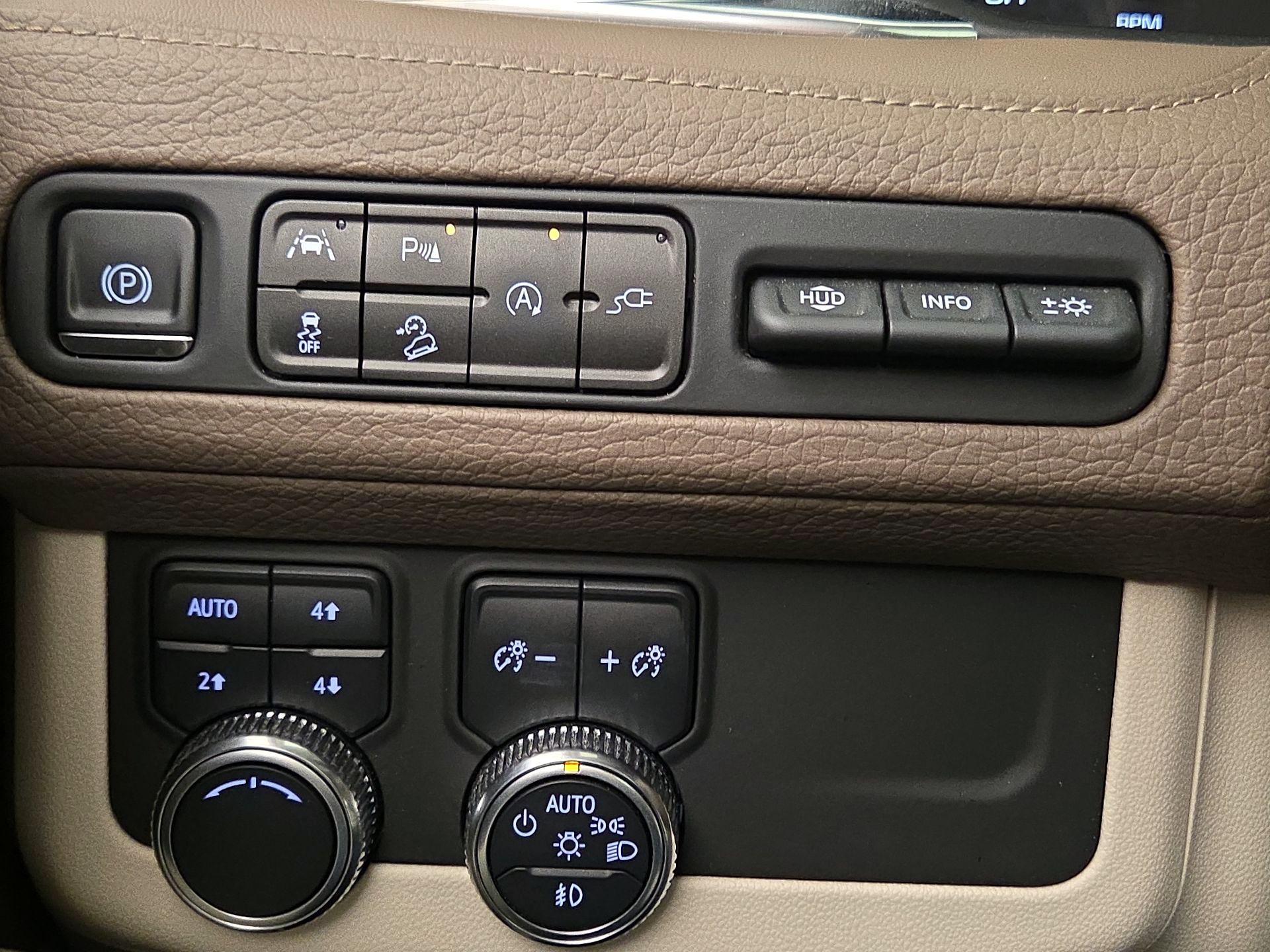 Thumbnail: 2021 GMC Yukon - 13