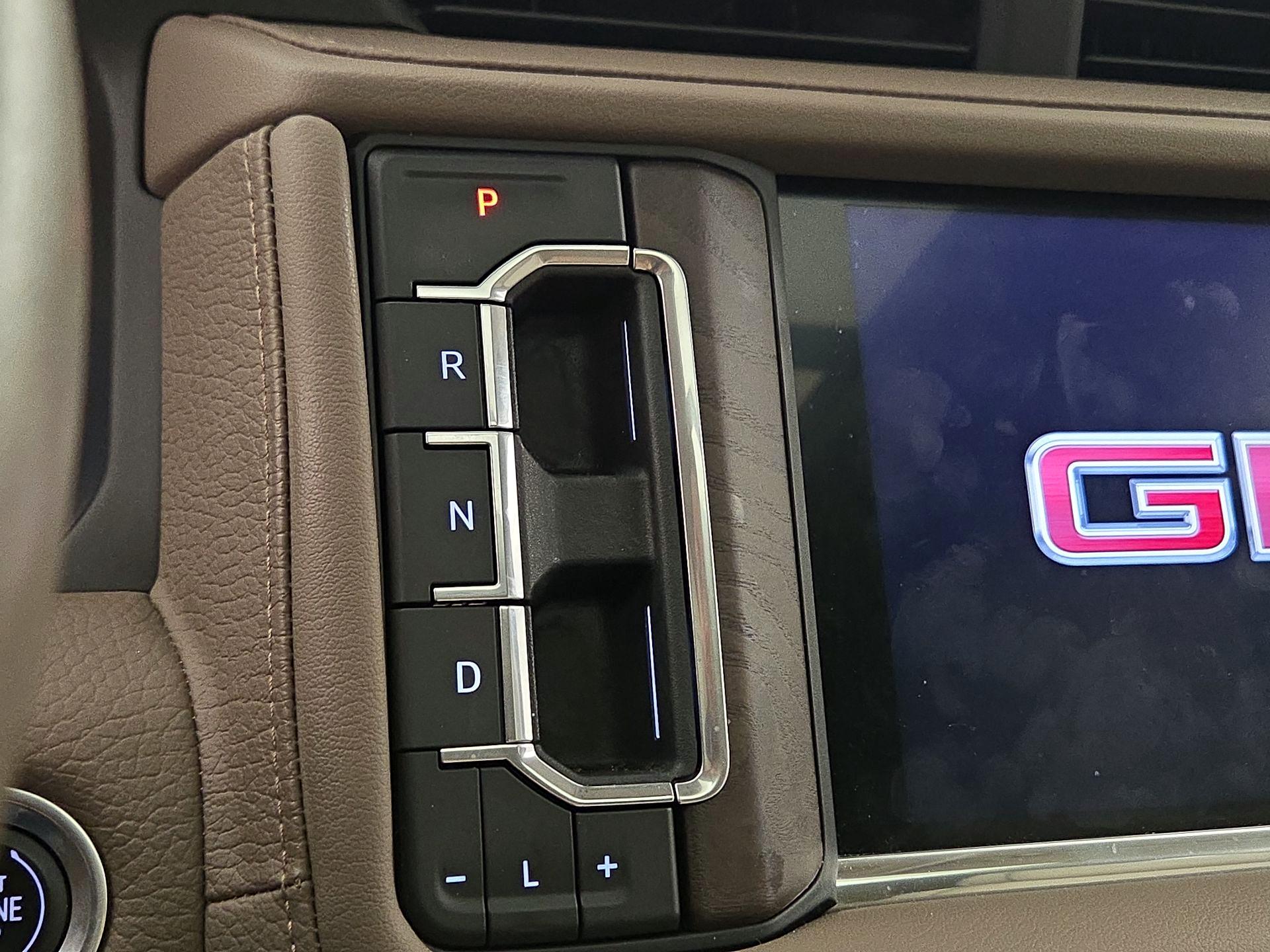 Thumbnail: 2021 GMC Yukon - 18
