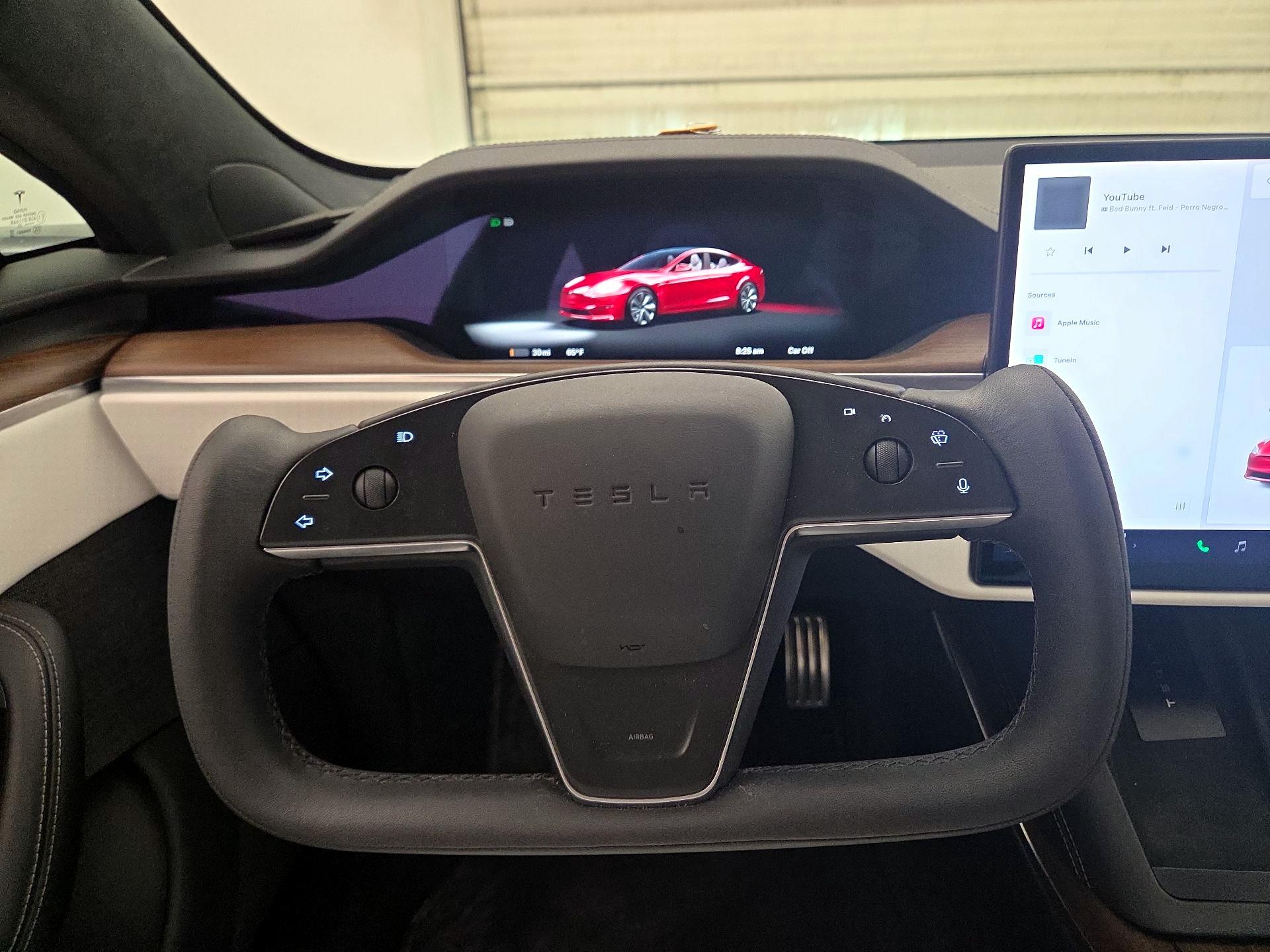 Thumbnail: 2023 Tesla Model S - 10