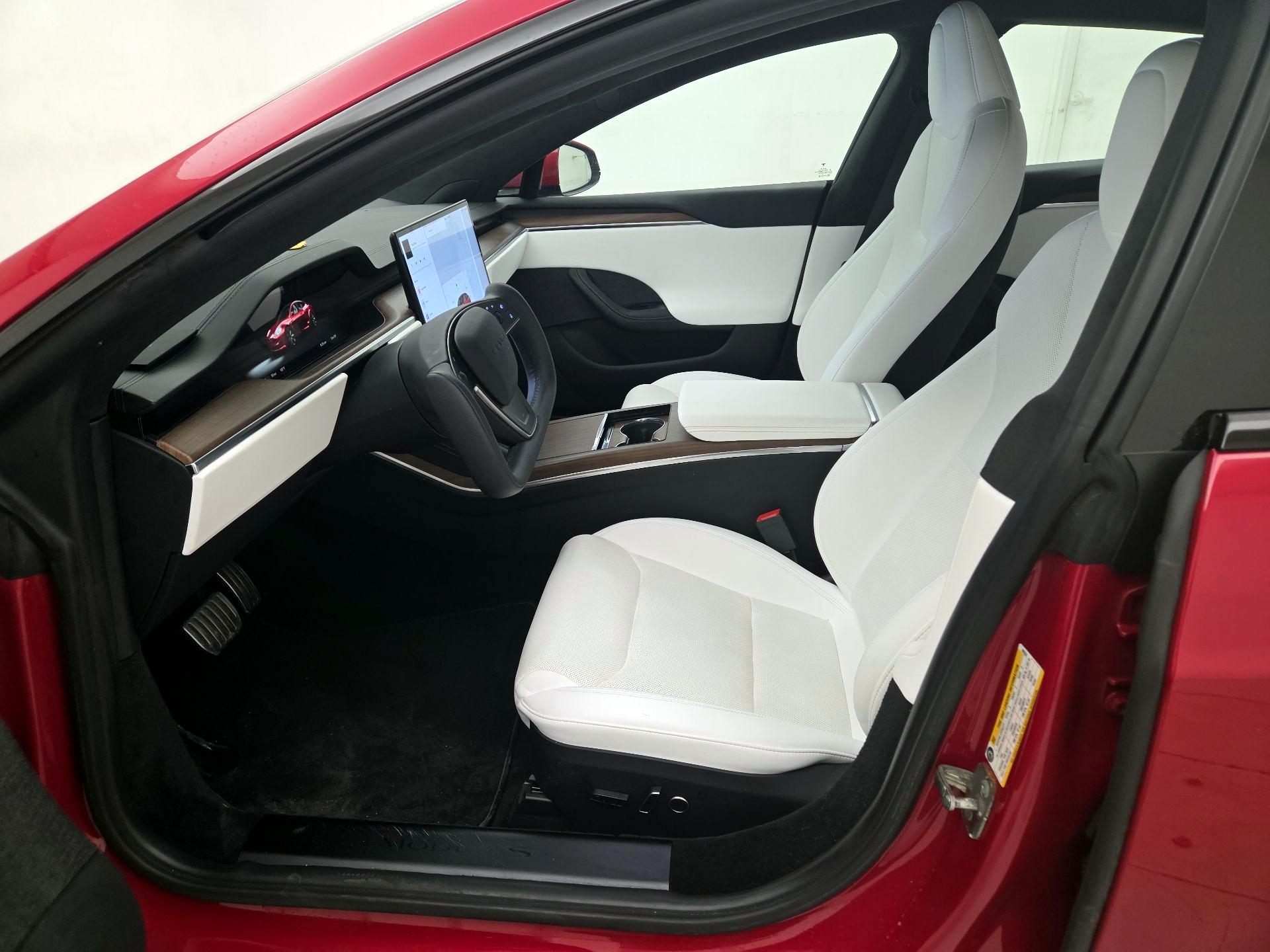 Thumbnail: 2023 Tesla Model S - 11