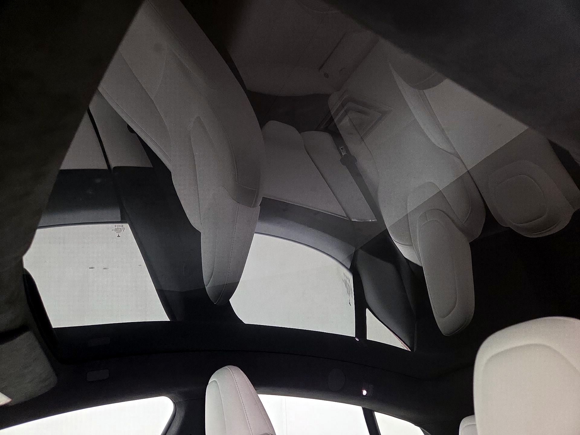 Thumbnail: 2023 Tesla Model S - 18