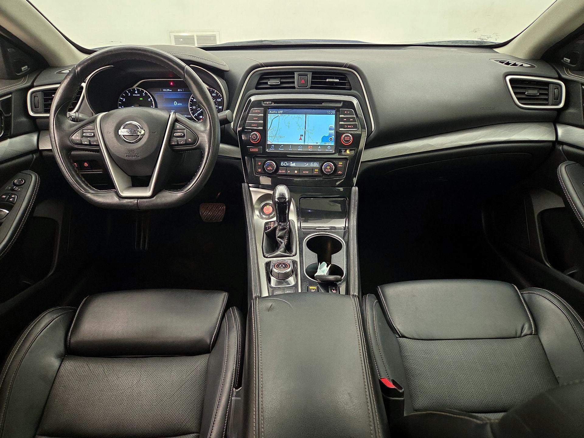 Thumbnail: 2017 Nissan Maxima - 9