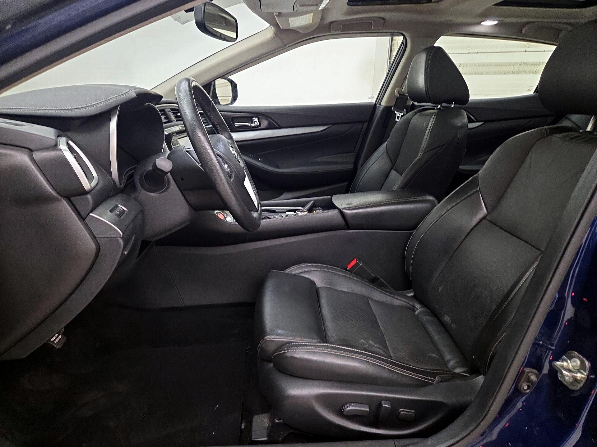 Thumbnail: 2017 Nissan Maxima - 11