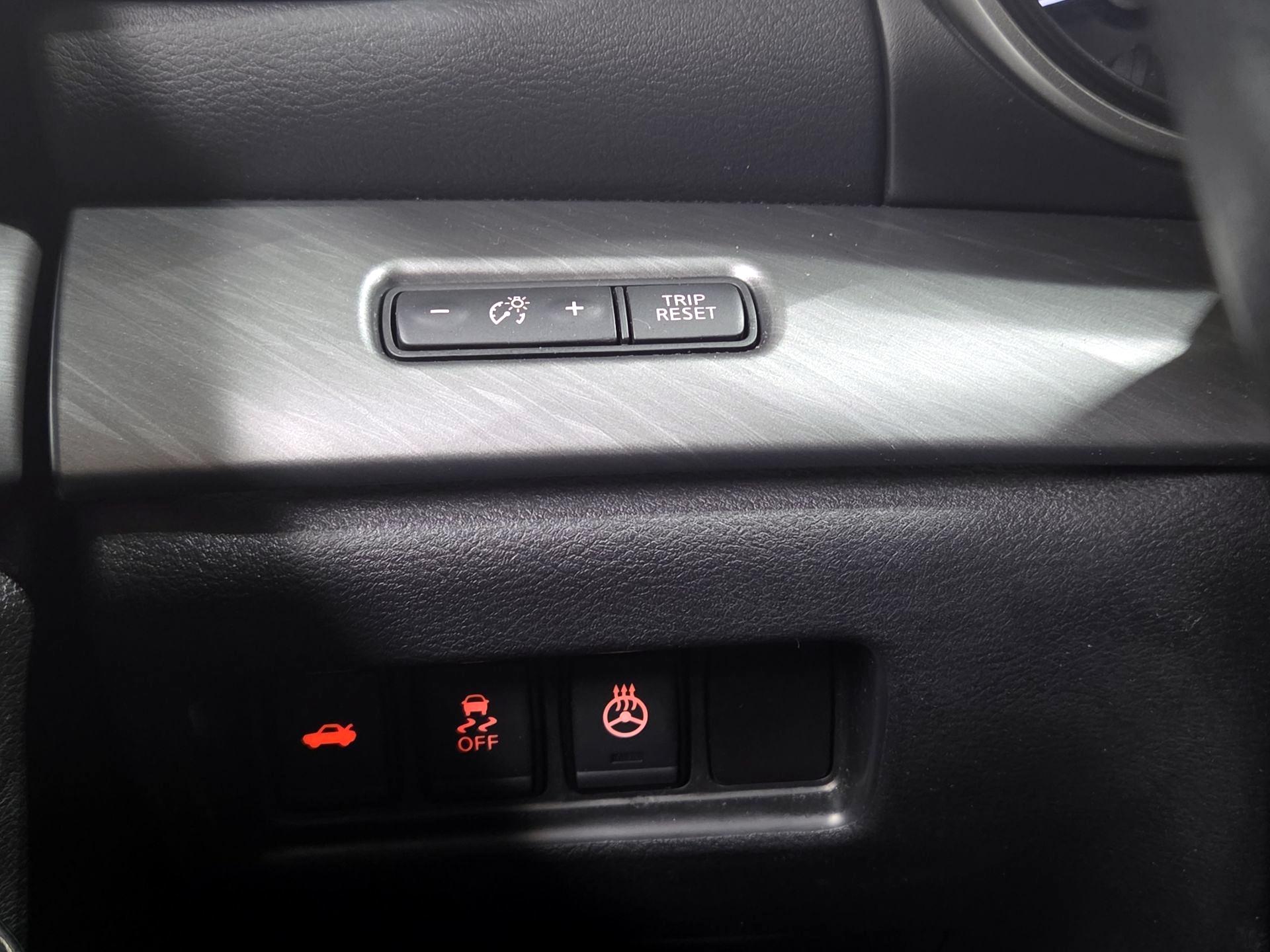 Thumbnail: 2017 Nissan Maxima - 13