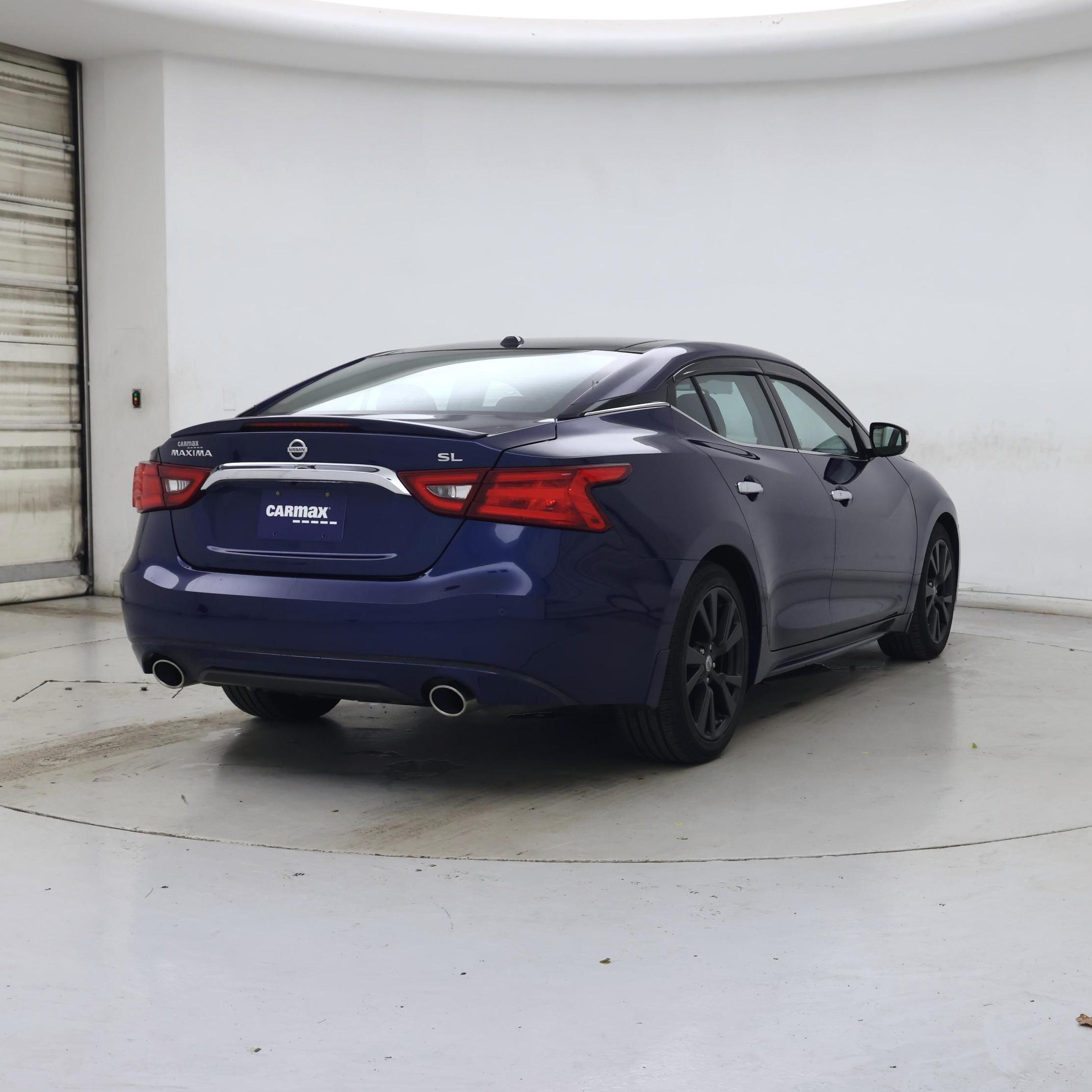 Thumbnail: 2017 Nissan Maxima - 8