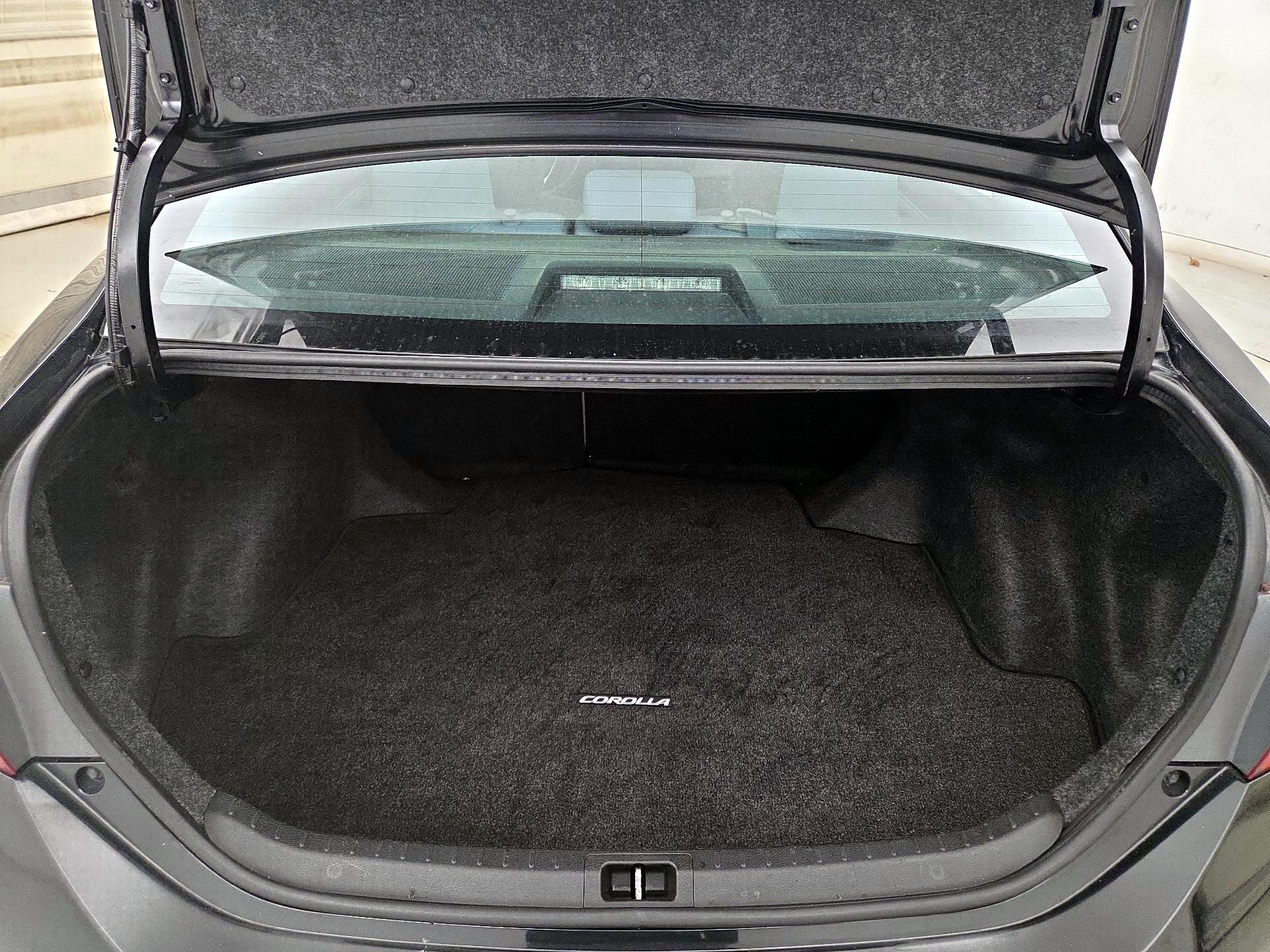 Thumbnail: 2015 Toyota Corolla - 20