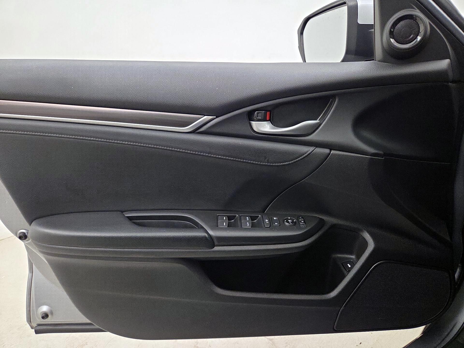 Thumbnail: 2019 Honda Civic - 12