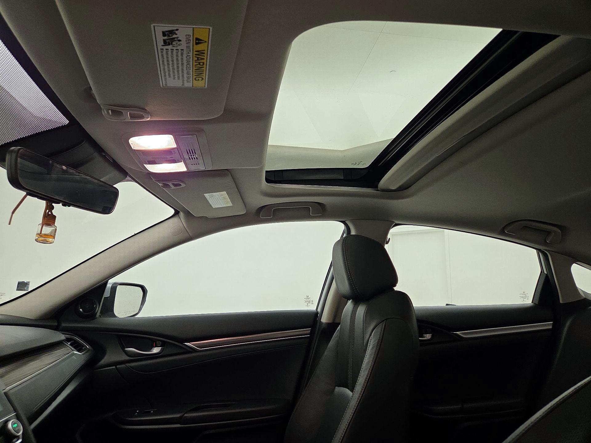 Thumbnail: 2019 Honda Civic - 18