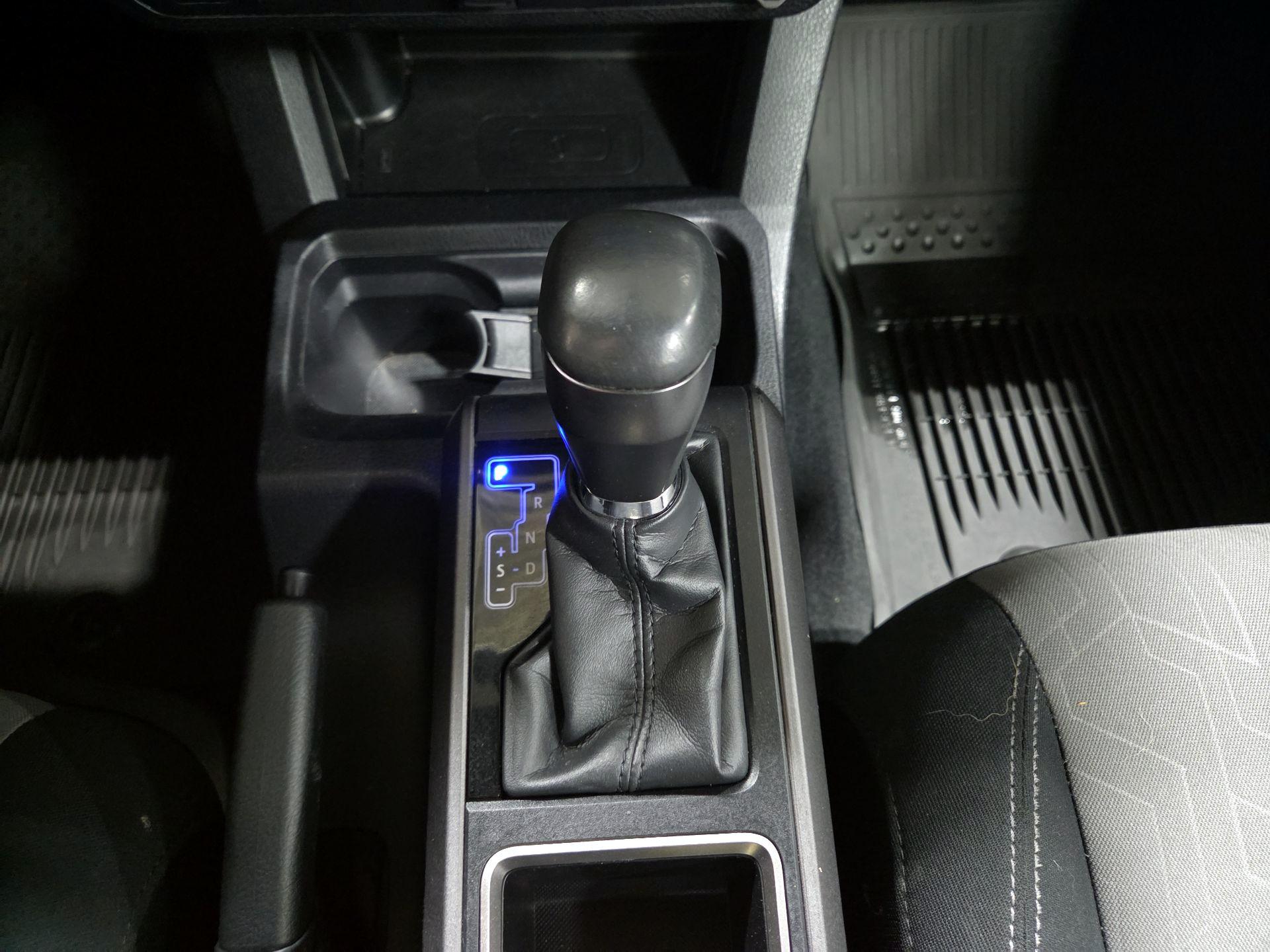 Thumbnail: 2023 Toyota Tacoma - 17