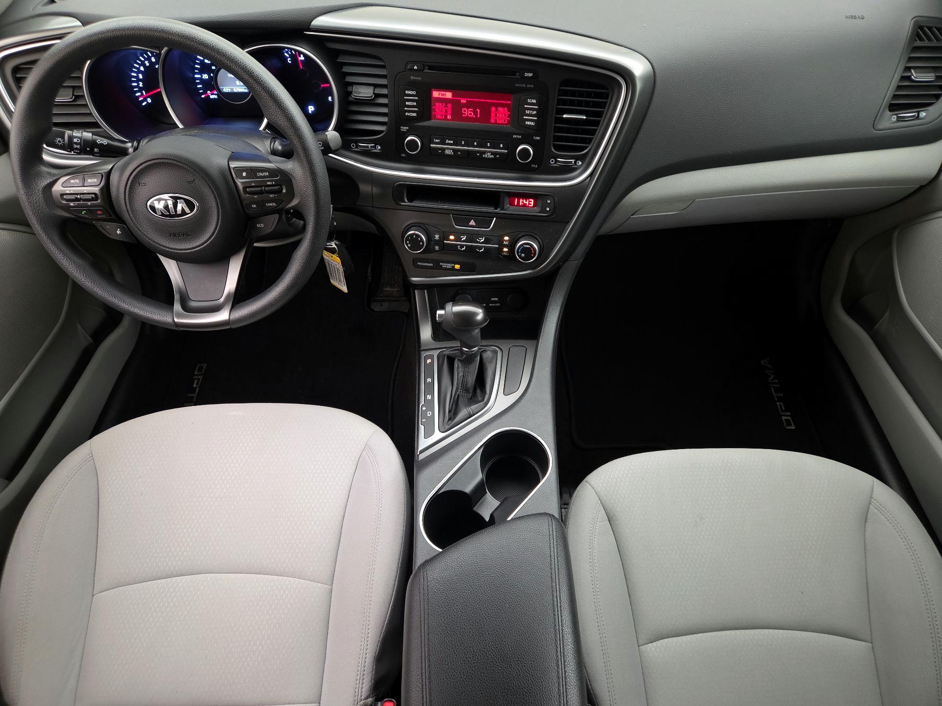 Thumbnail: 2015 Kia Optima - 9