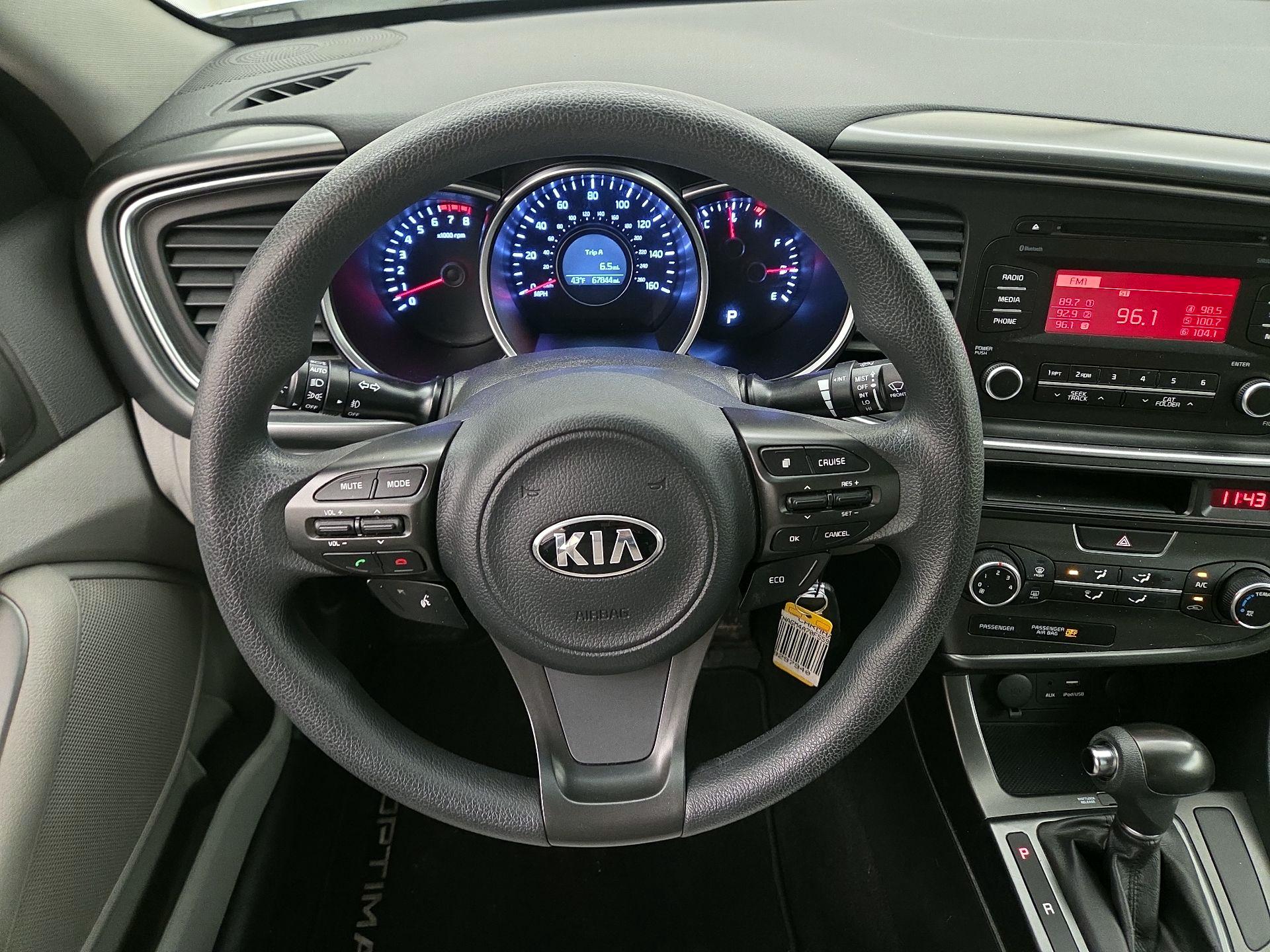 Thumbnail: 2015 Kia Optima - 10