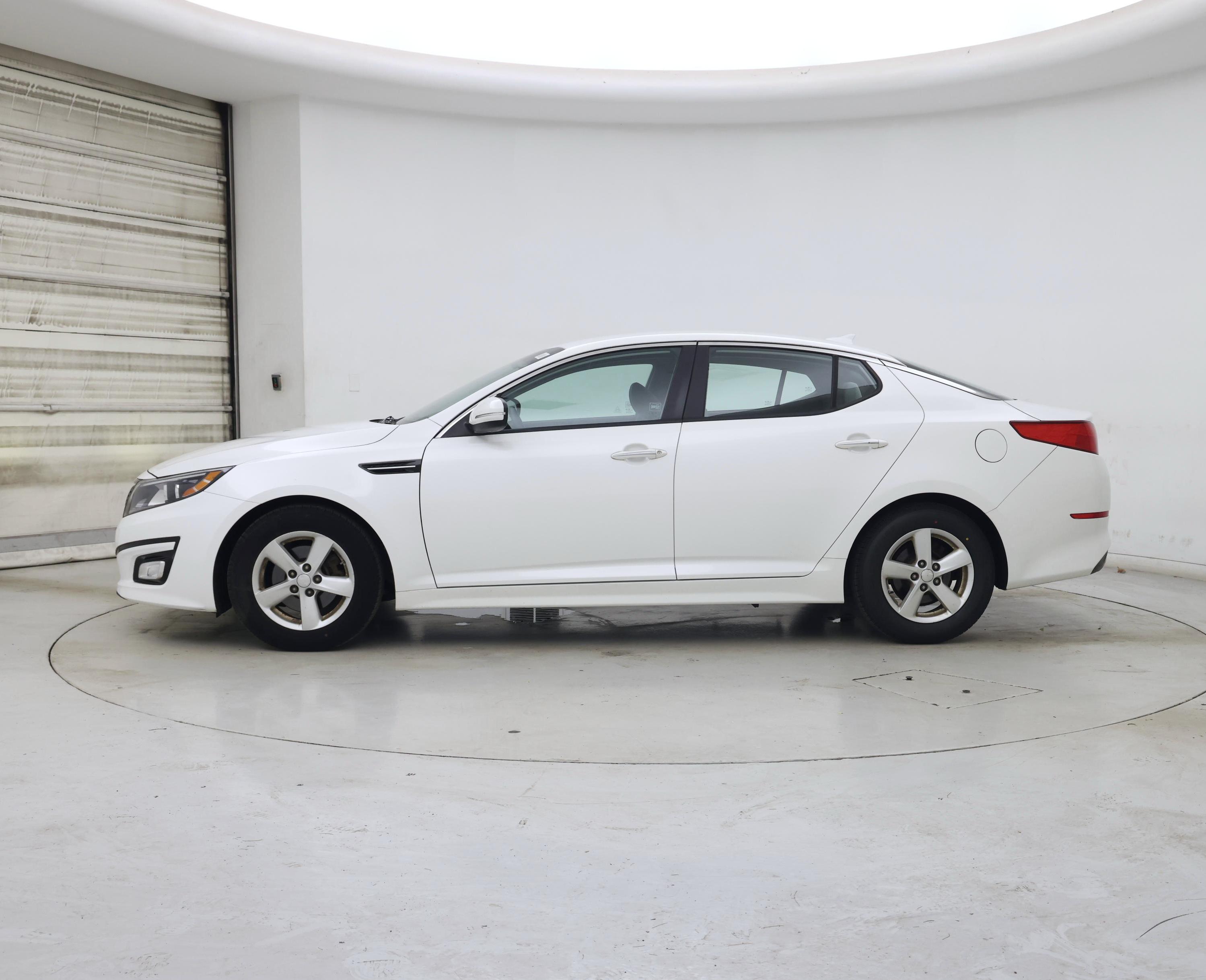 Thumbnail: 2015 Kia Optima - 3