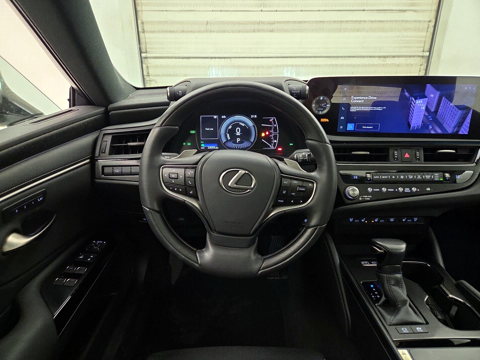 Thumbnail: 2023 Lexus ES - 10