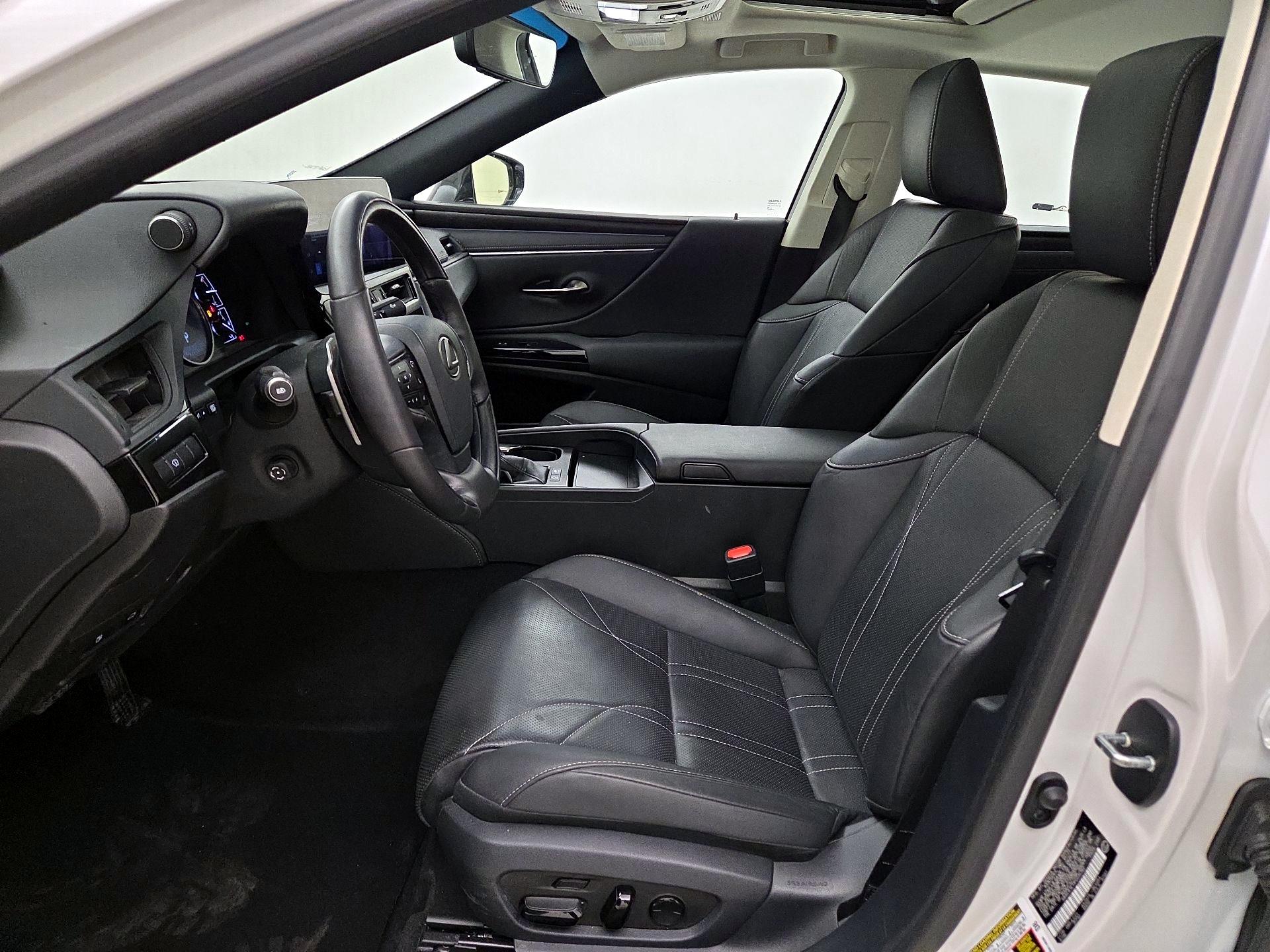 Thumbnail: 2023 Lexus ES - 11