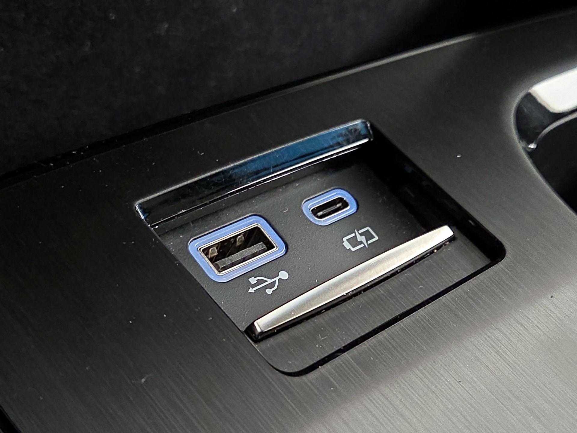 Thumbnail: 2023 Lexus ES - 19