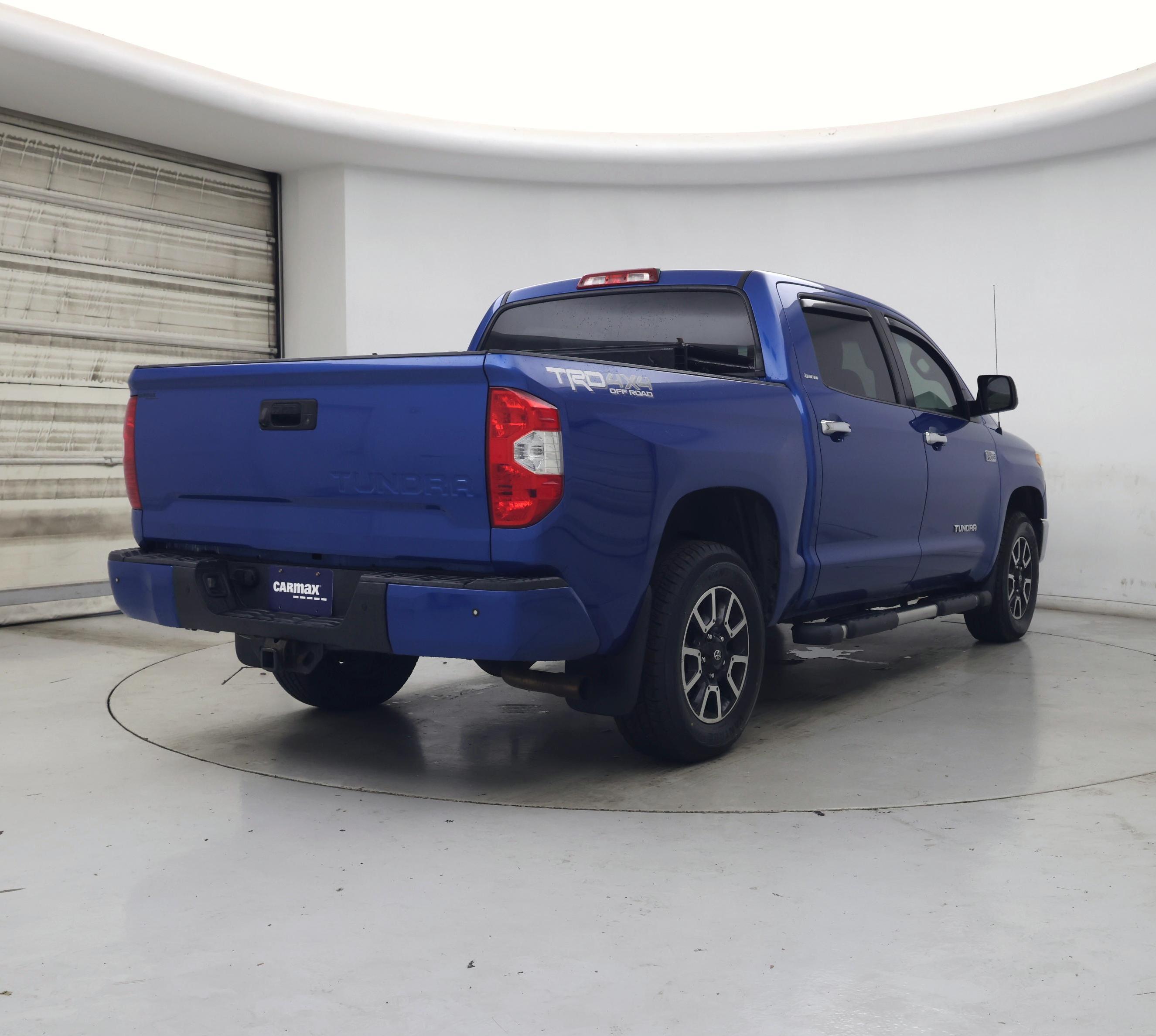 Thumbnail: 2017 Toyota Tundra - 8