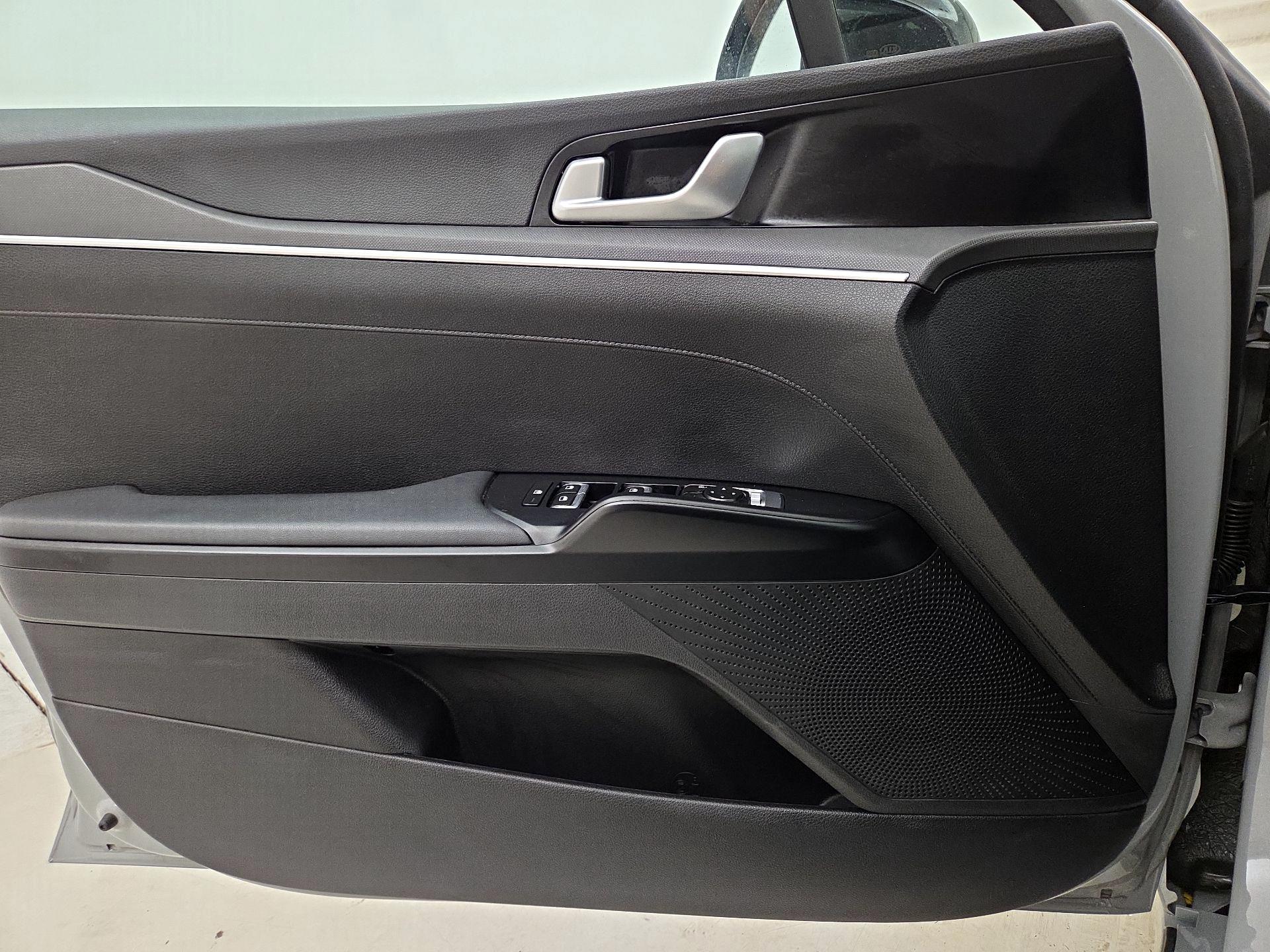 Thumbnail: 2021 Kia K5 - 12