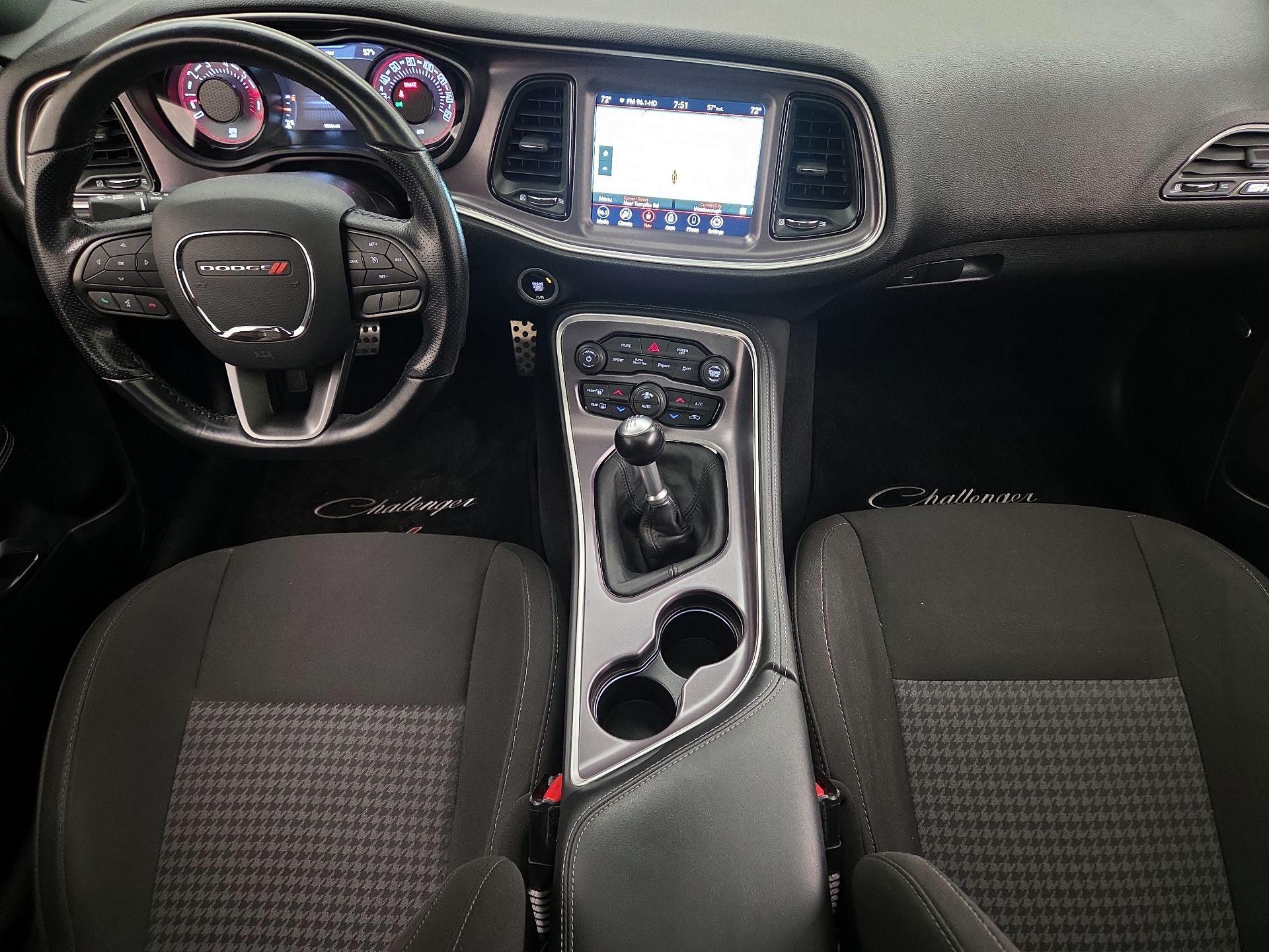 Thumbnail: 2020 Dodge Challenger - 9