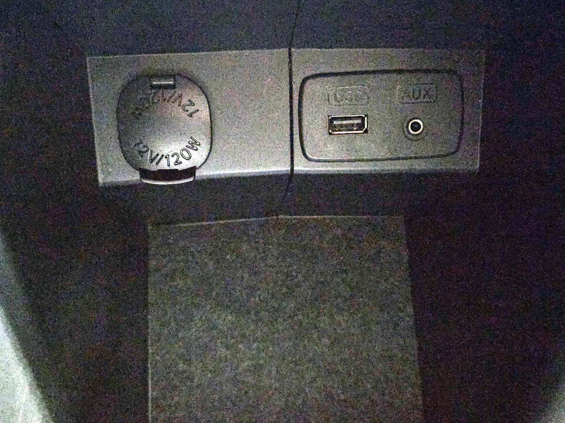 Thumbnail: 2015 Subaru Forester - 18