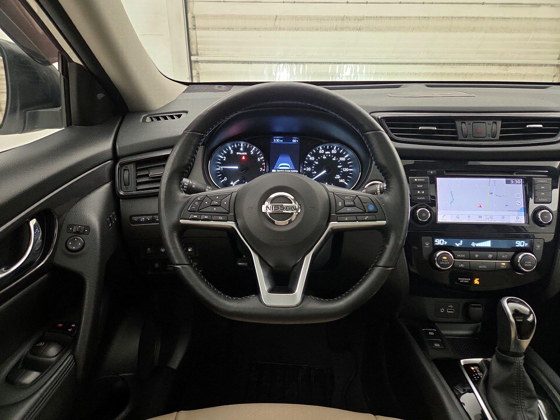 Thumbnail: 2020 Nissan Rogue - 10