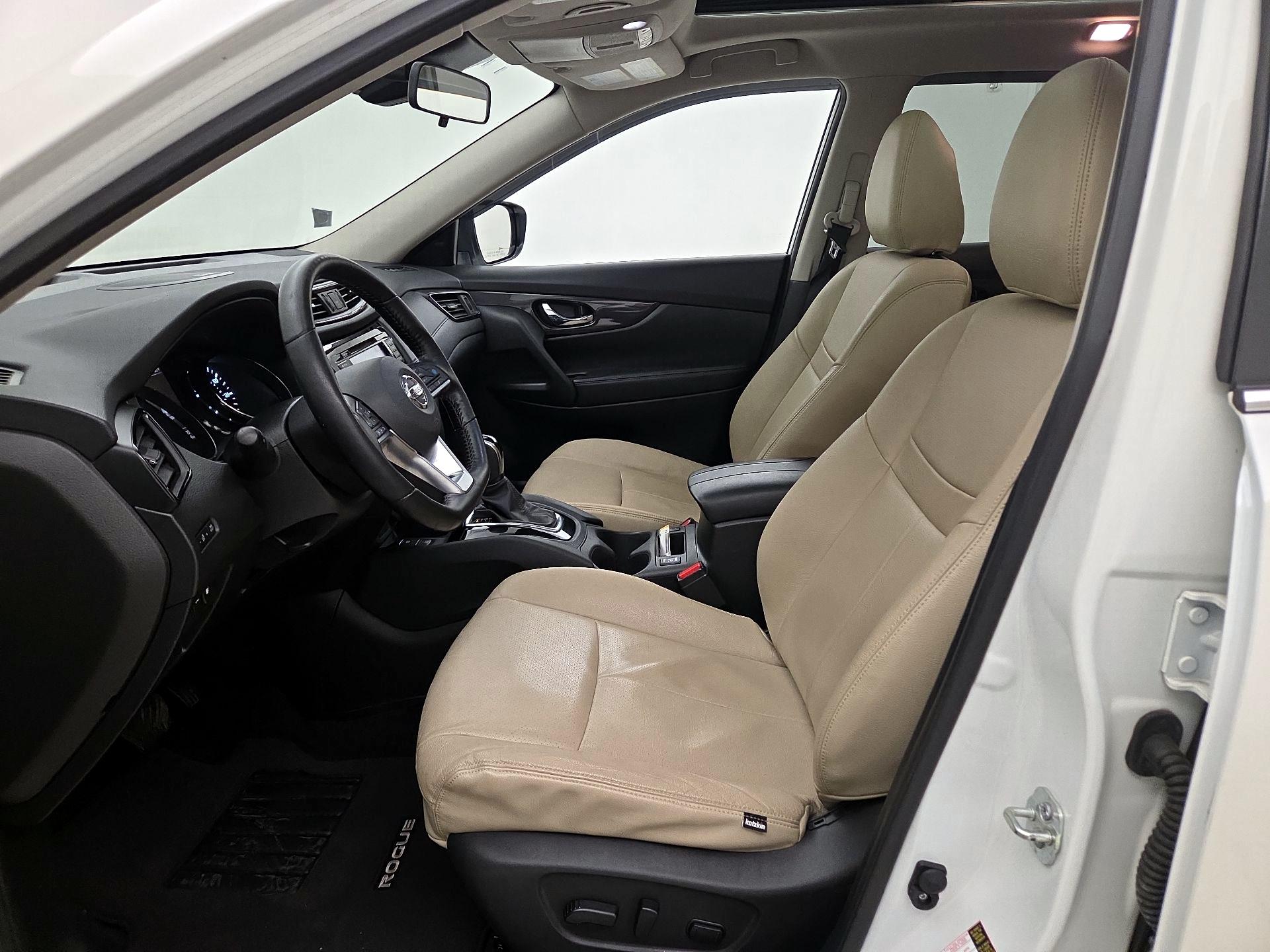 Thumbnail: 2020 Nissan Rogue - 11