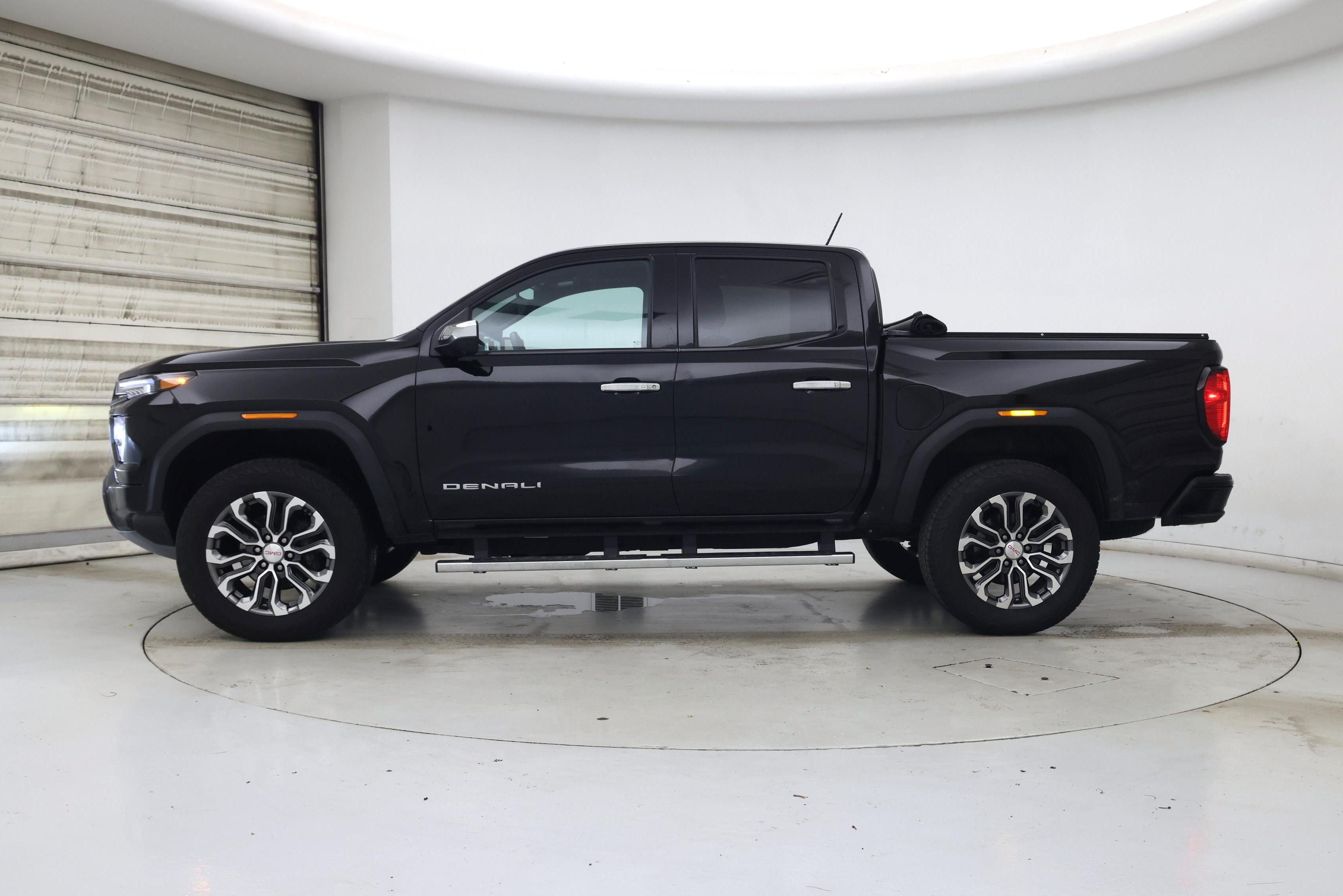 Thumbnail: 2023 GMC Canyon - 3