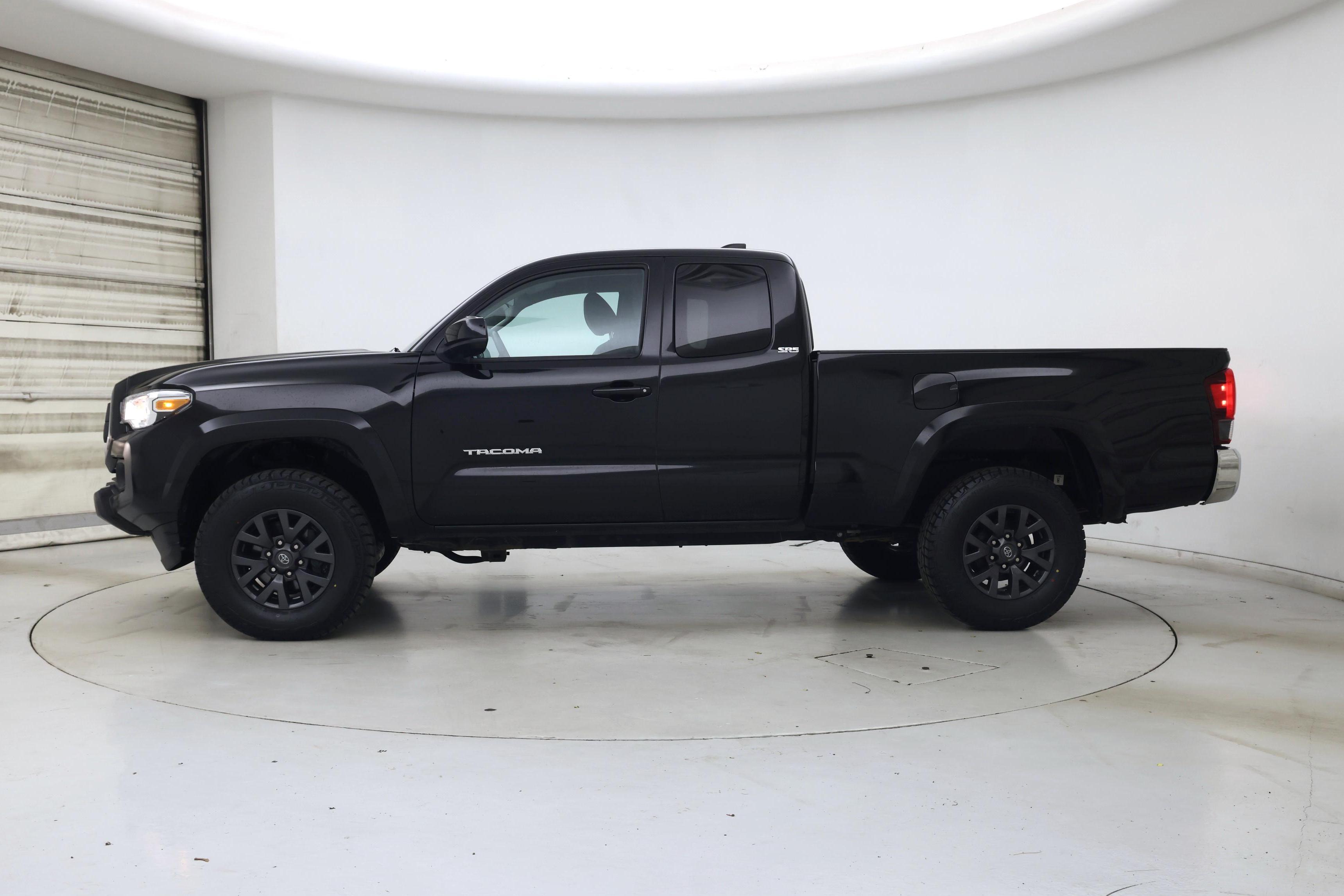 Thumbnail: 2022 Toyota Tacoma - 3