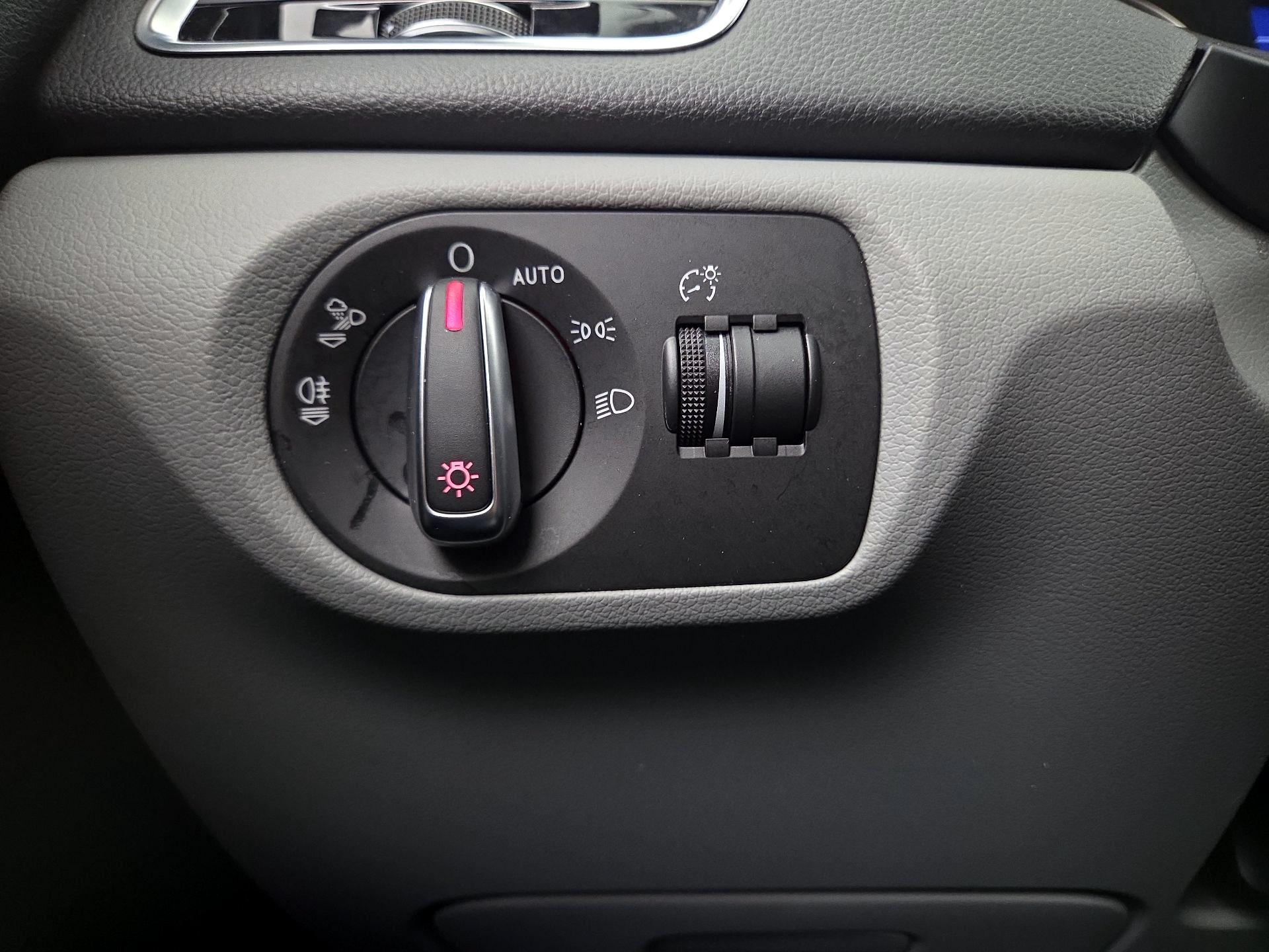 Thumbnail: 2018 Audi Q3 - 13