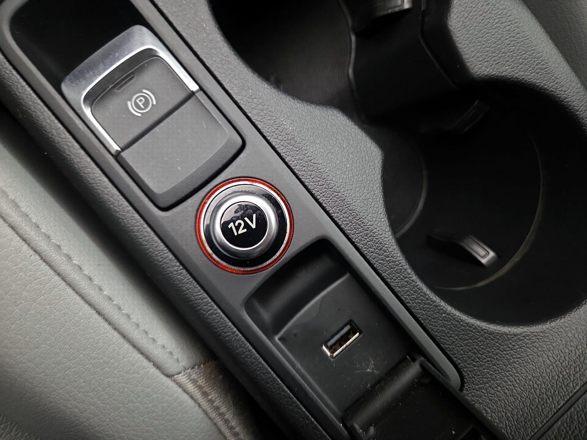 Thumbnail: 2018 Audi Q3 - 18