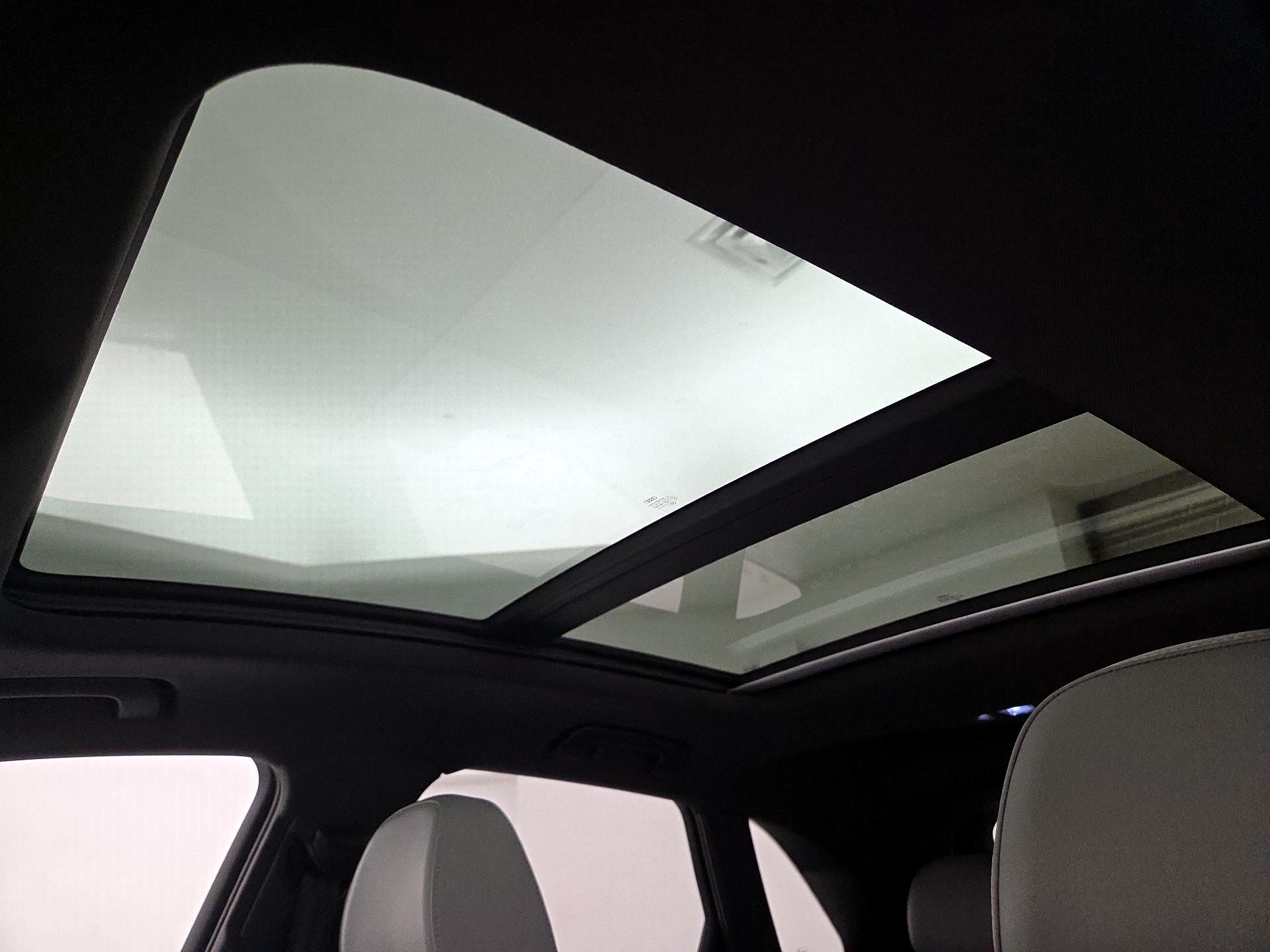 Thumbnail: 2018 Audi Q3 - 19