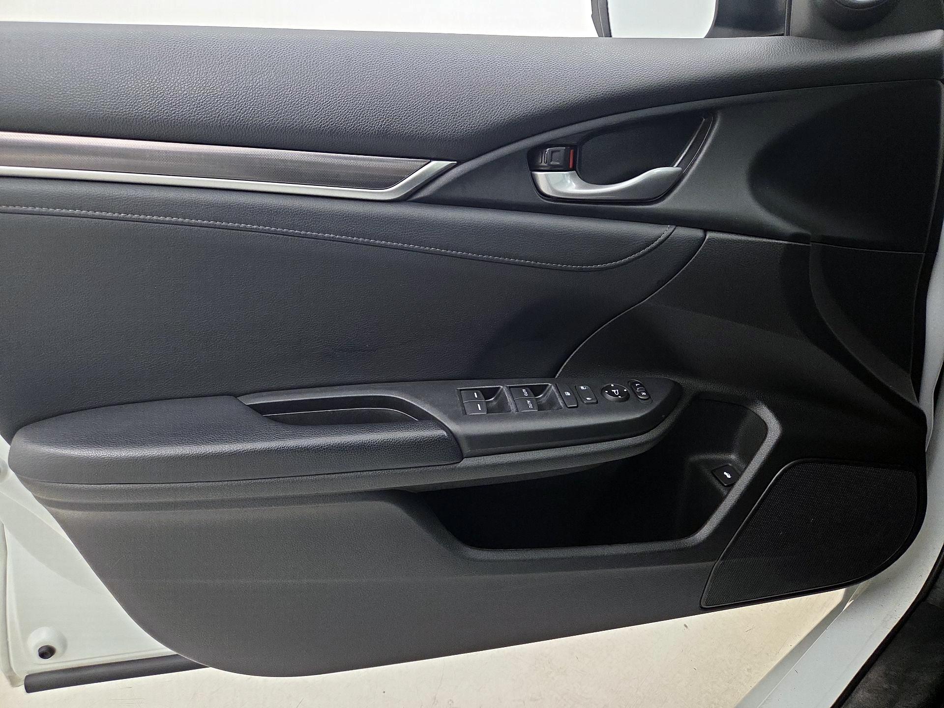 Thumbnail: 2020 Honda Civic - 12