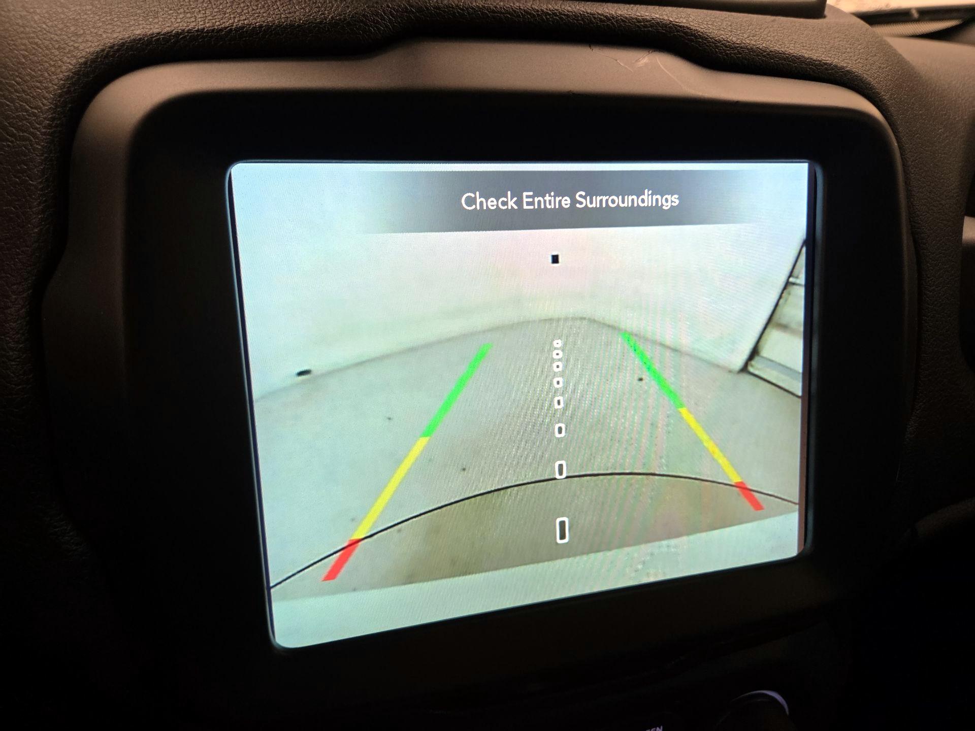 Thumbnail: 2021 Jeep Renegade - 15