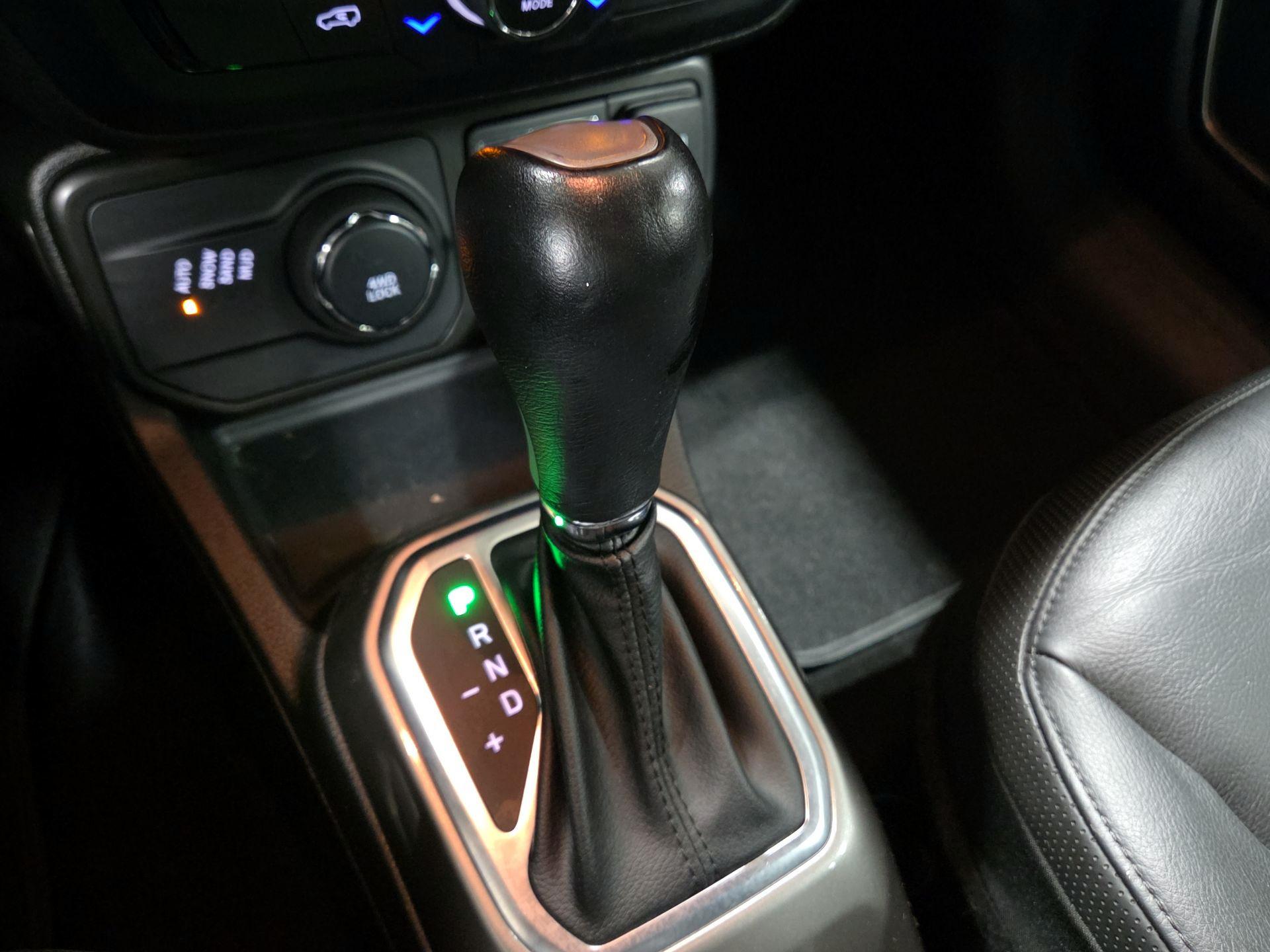 Thumbnail: 2021 Jeep Renegade - 18