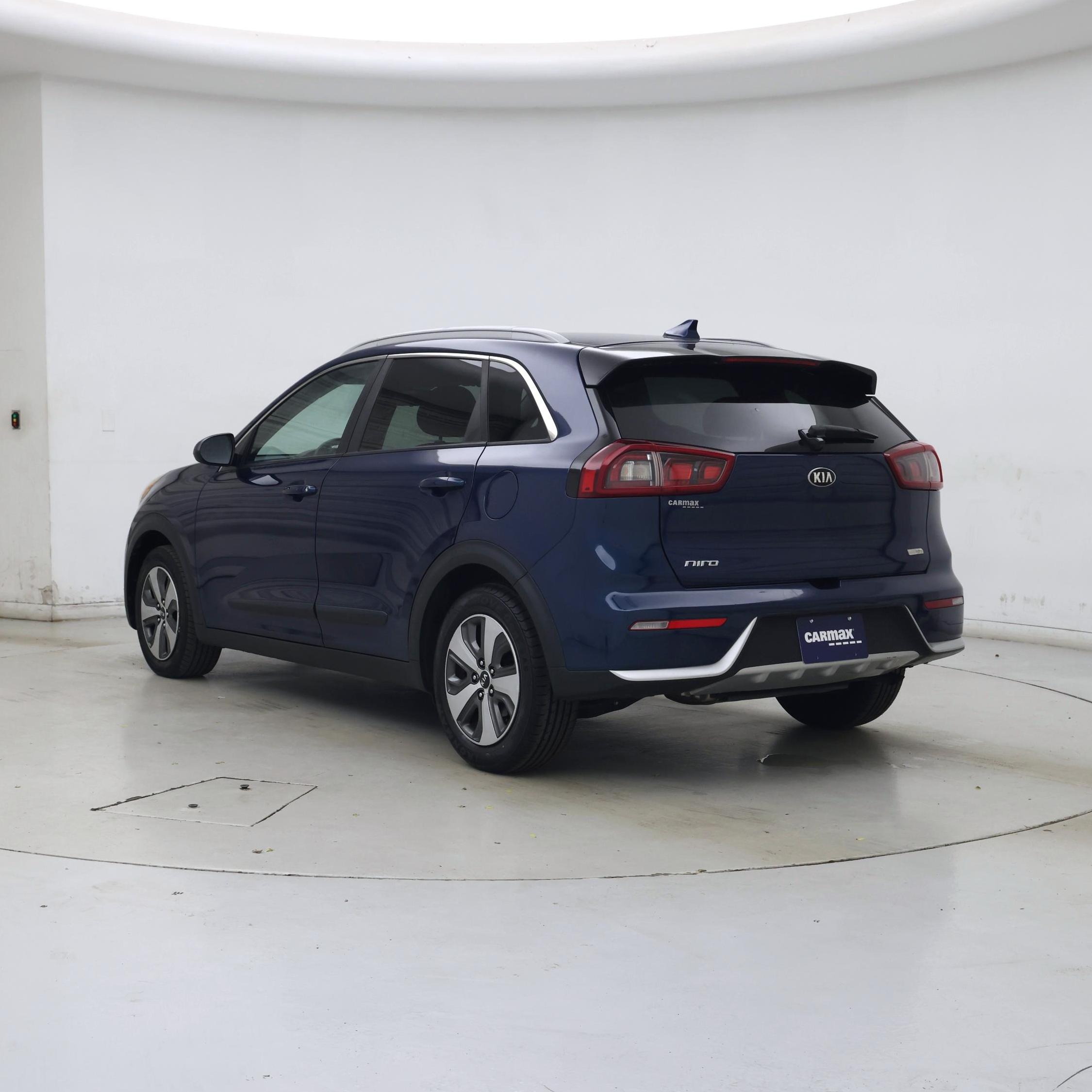 Thumbnail: 2017 Kia Niro - 2