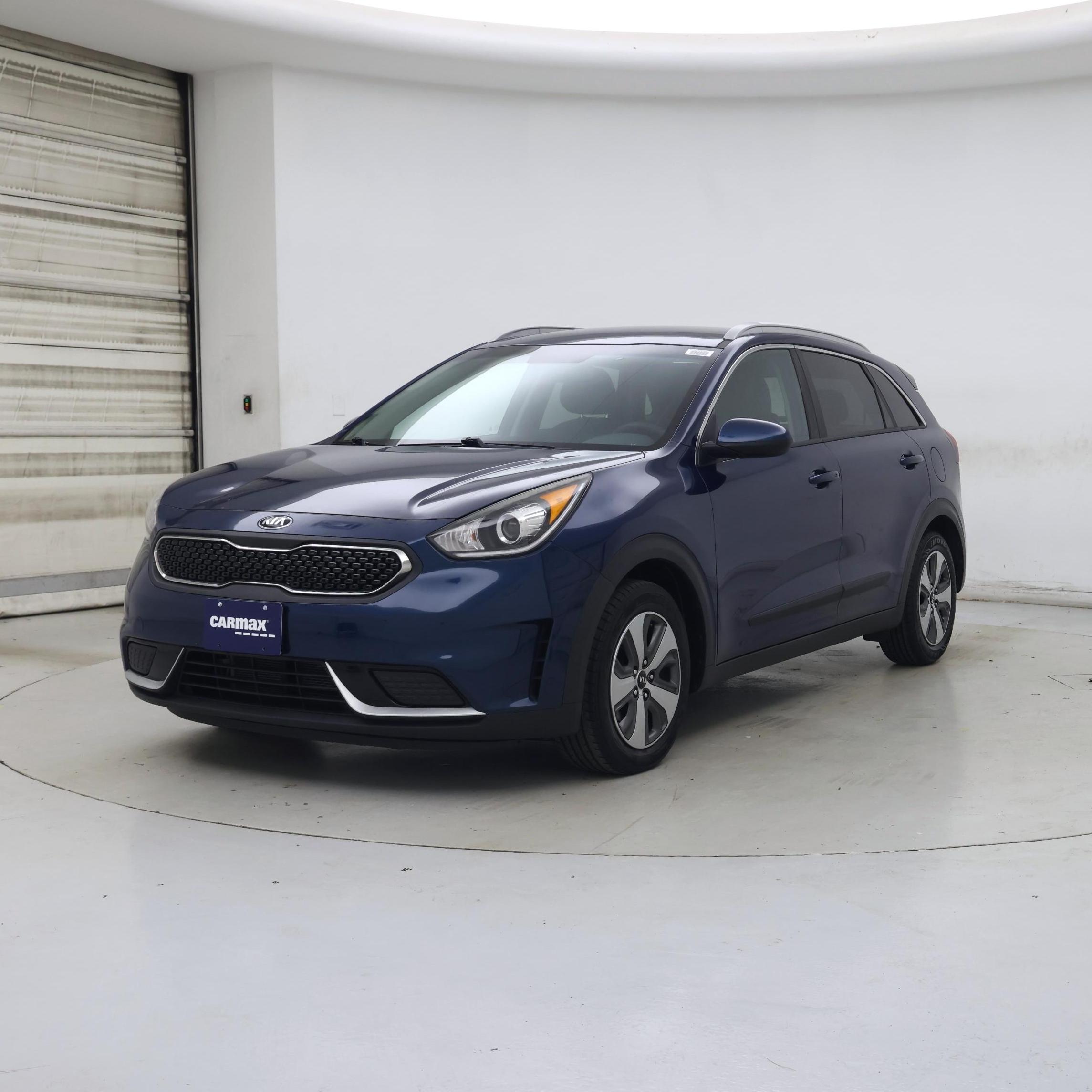 Thumbnail: 2017 Kia Niro - 4