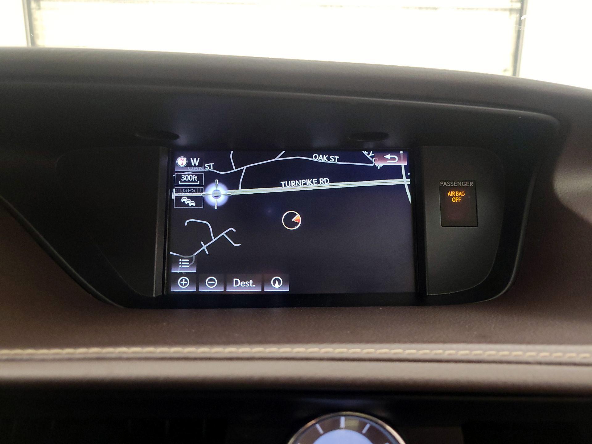 Thumbnail: 2017 Lexus ES - 14